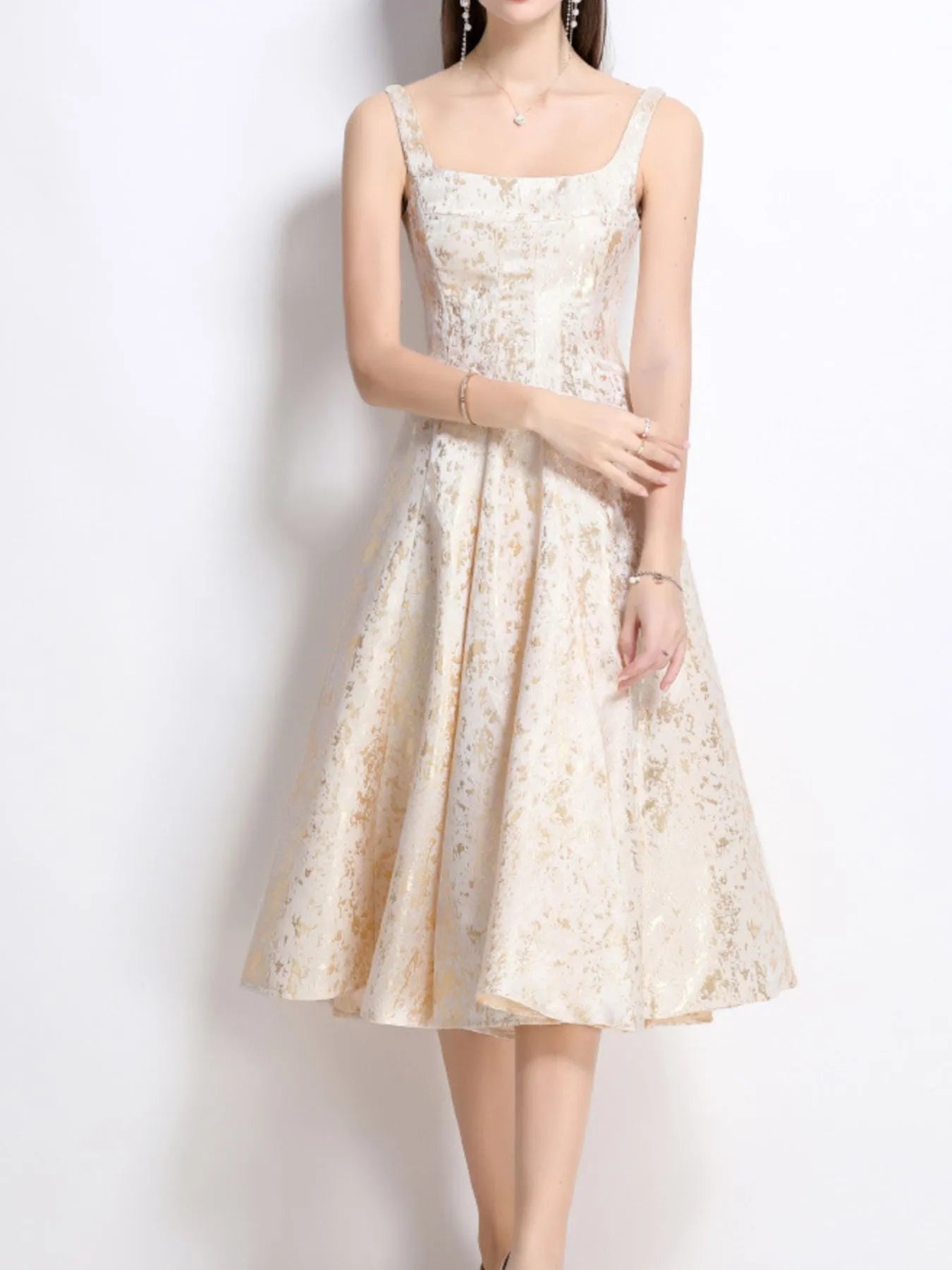 Floral A-Line Sleeveless Midi Dress
