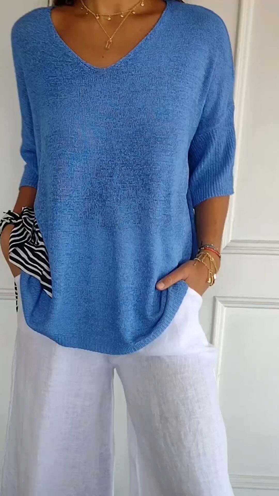 Solid Color Knitted V-neck Top(The first 50 customers will receive a $15 reward upon delivery)