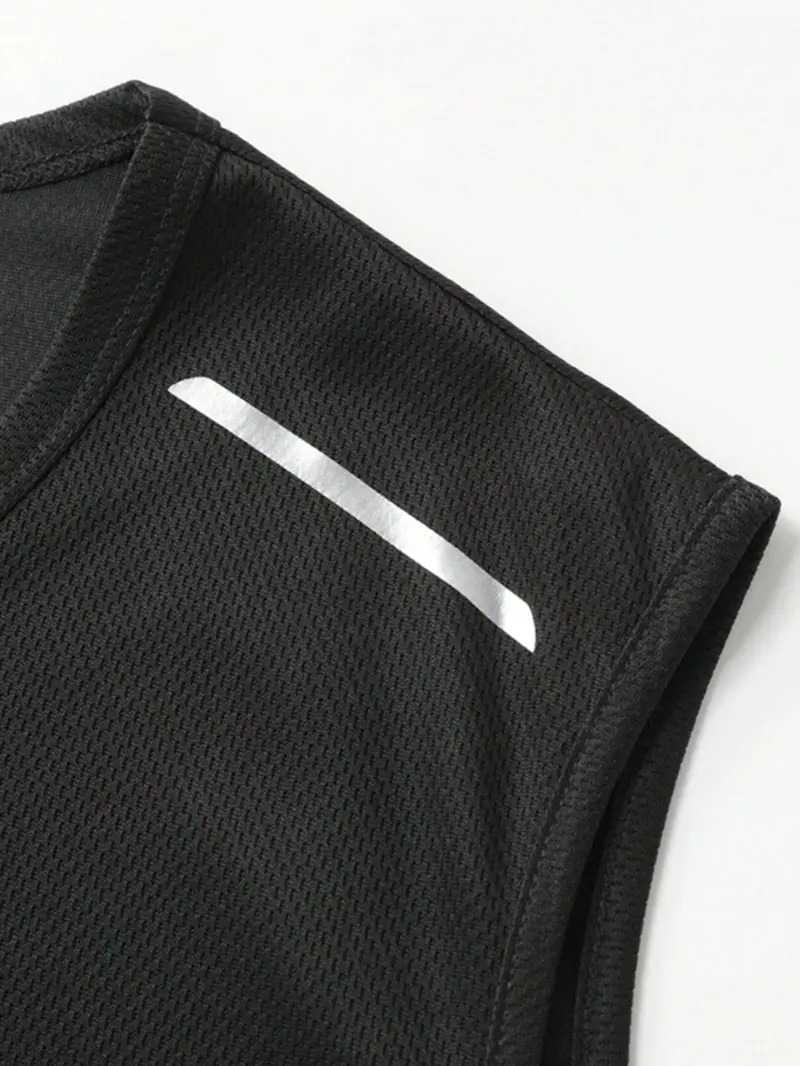 Quick-dry sleeveless sports tank top (with reflective shoulder strips)