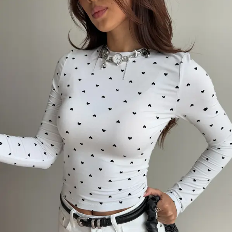 Women's color-block heart-patterned crewneck sweater