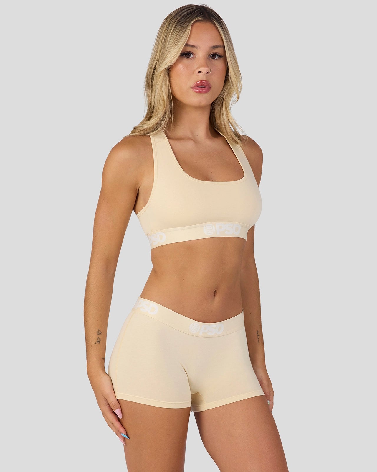 Modal Solids - Creme