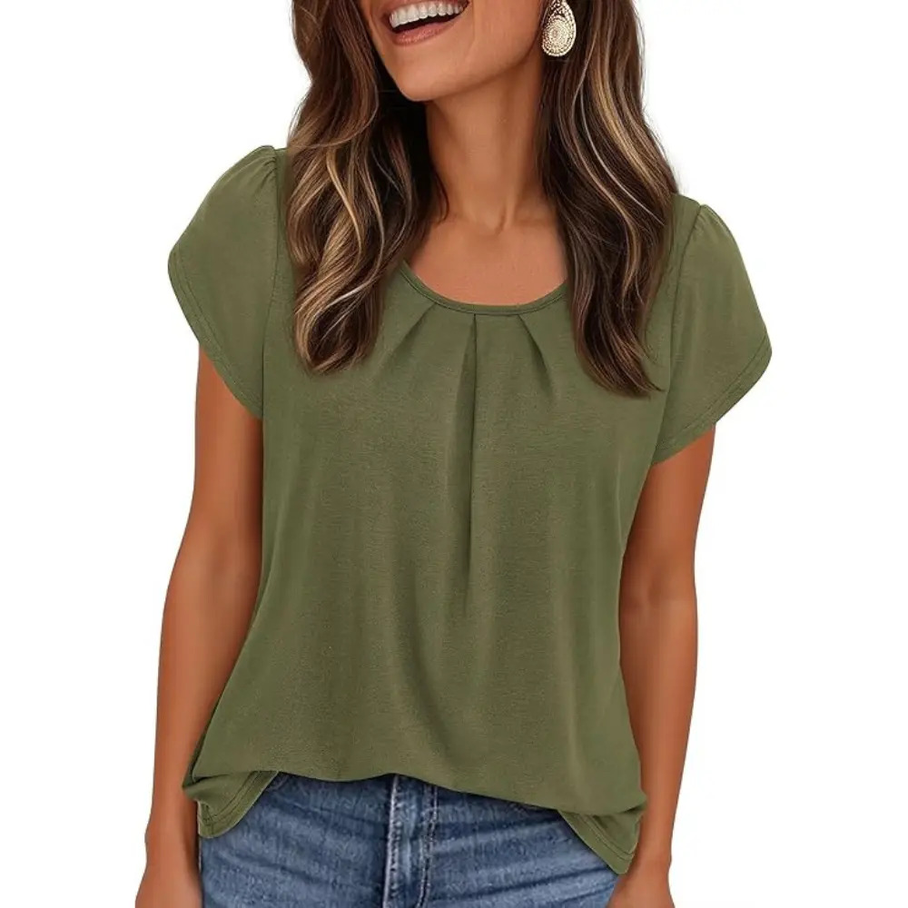 Women's Basic Crew Neck T-Shirt with Pleats