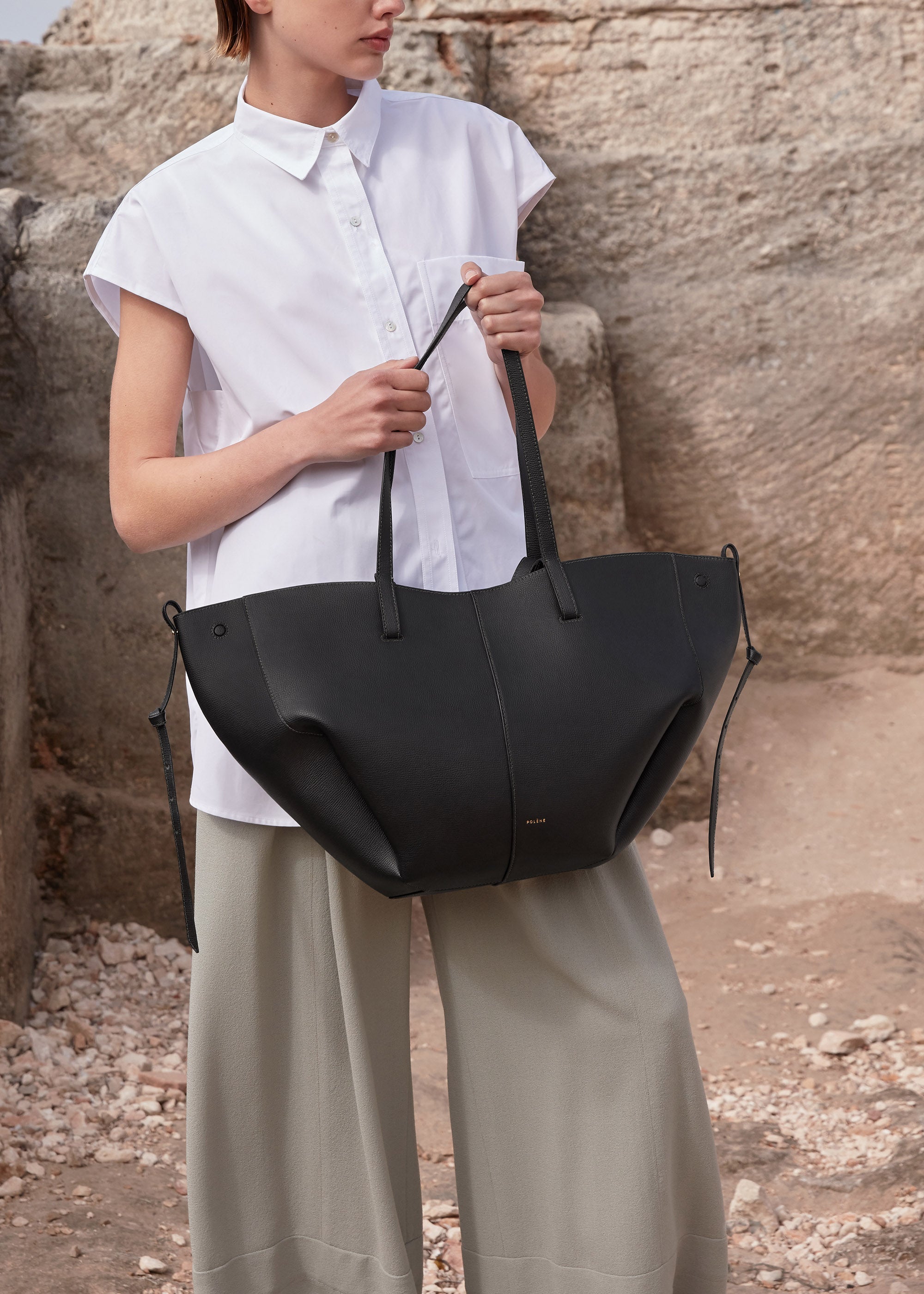 Cyme - Textured Black Clearance sale