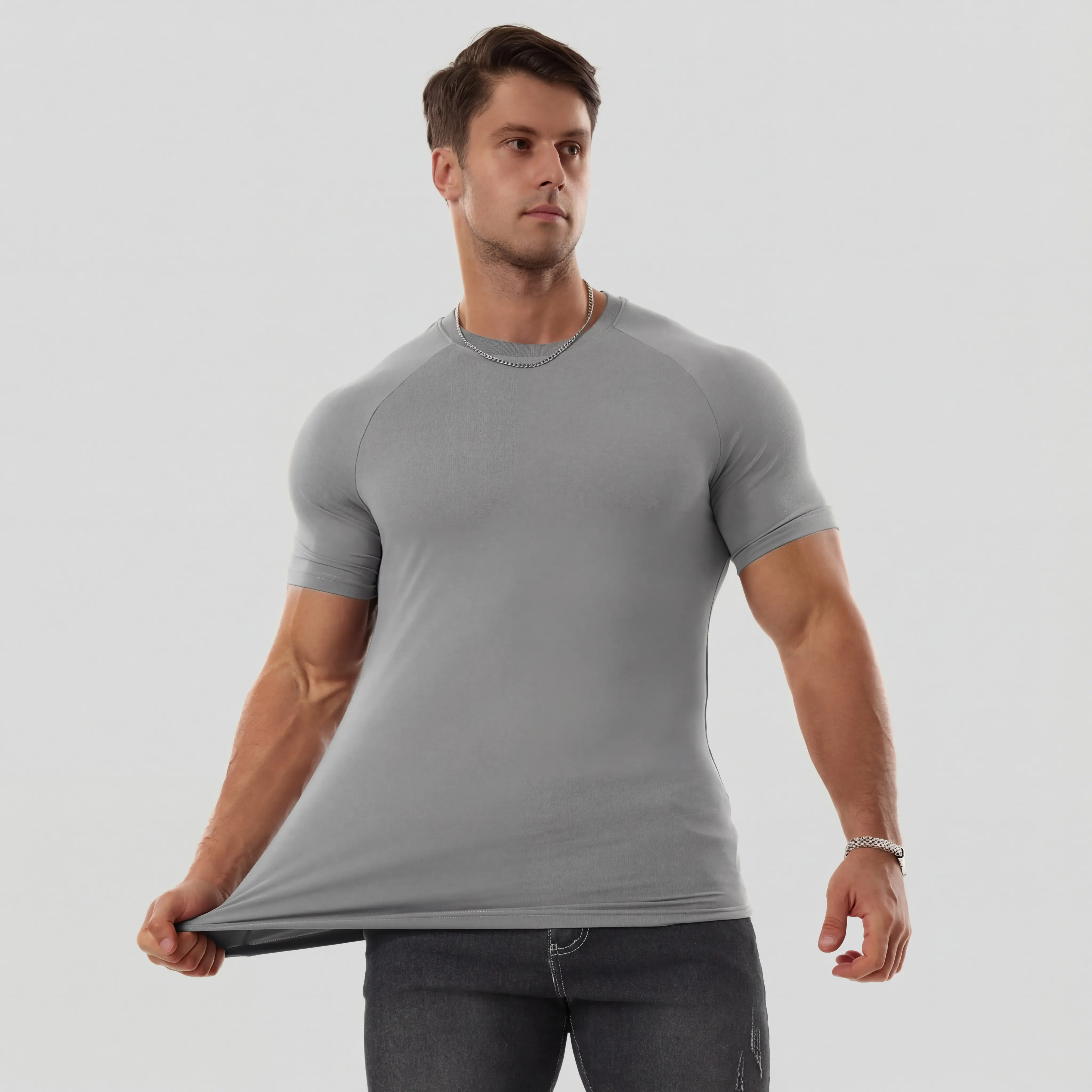 STREVATE Men's Raglan Sleeve Tee, Athletic Tapered Fit, Arm-Enhancing Sleeves, Menswear Wrinkle-Resistant Stretch Fabric Gym Workout T-Shirt Fitness Running Tops