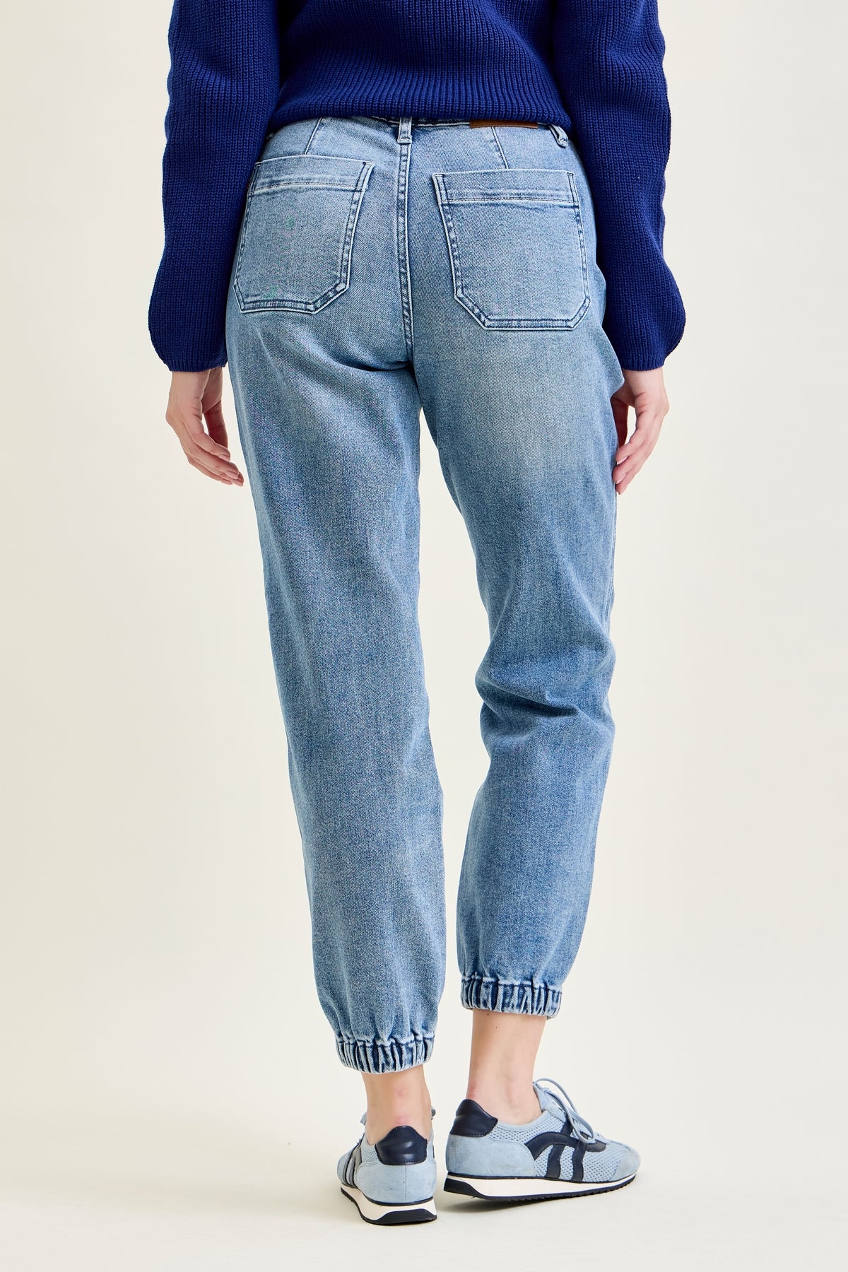 Elena Joggers