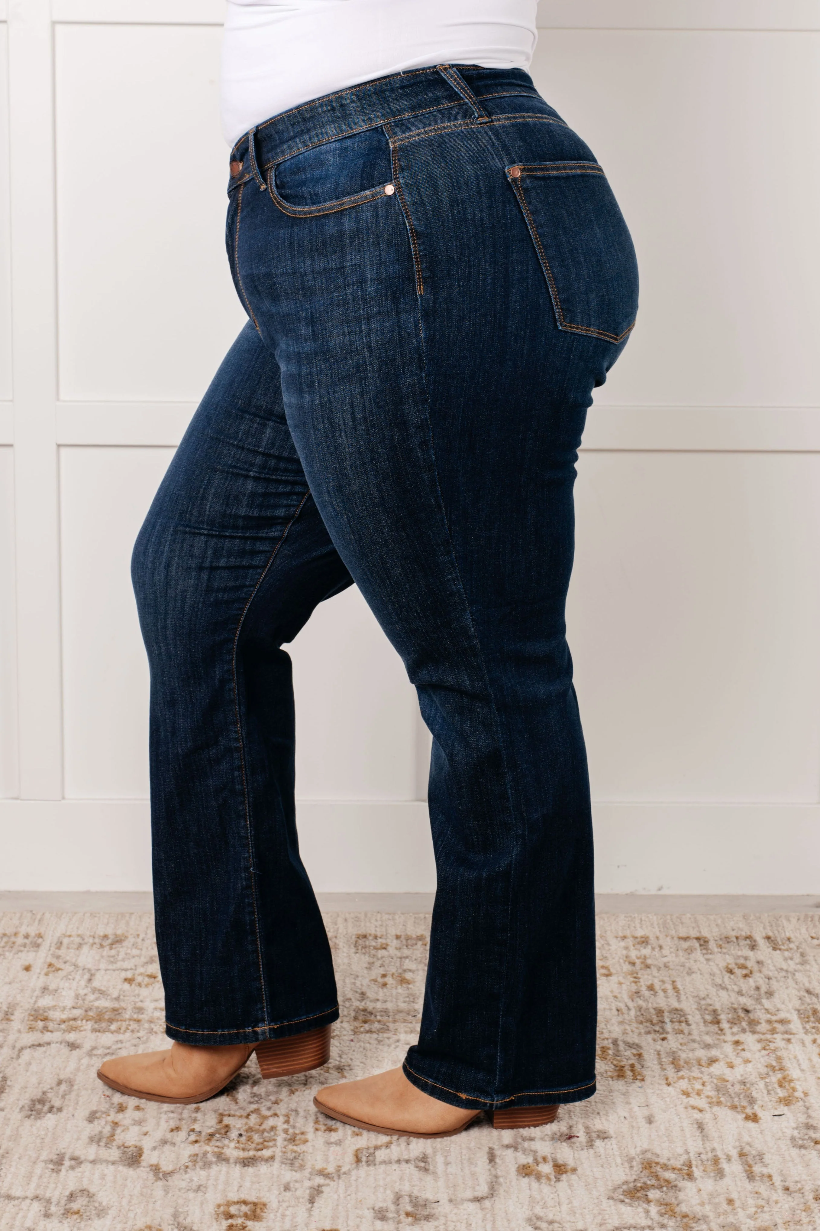 High Rise Classic Straight Jeans