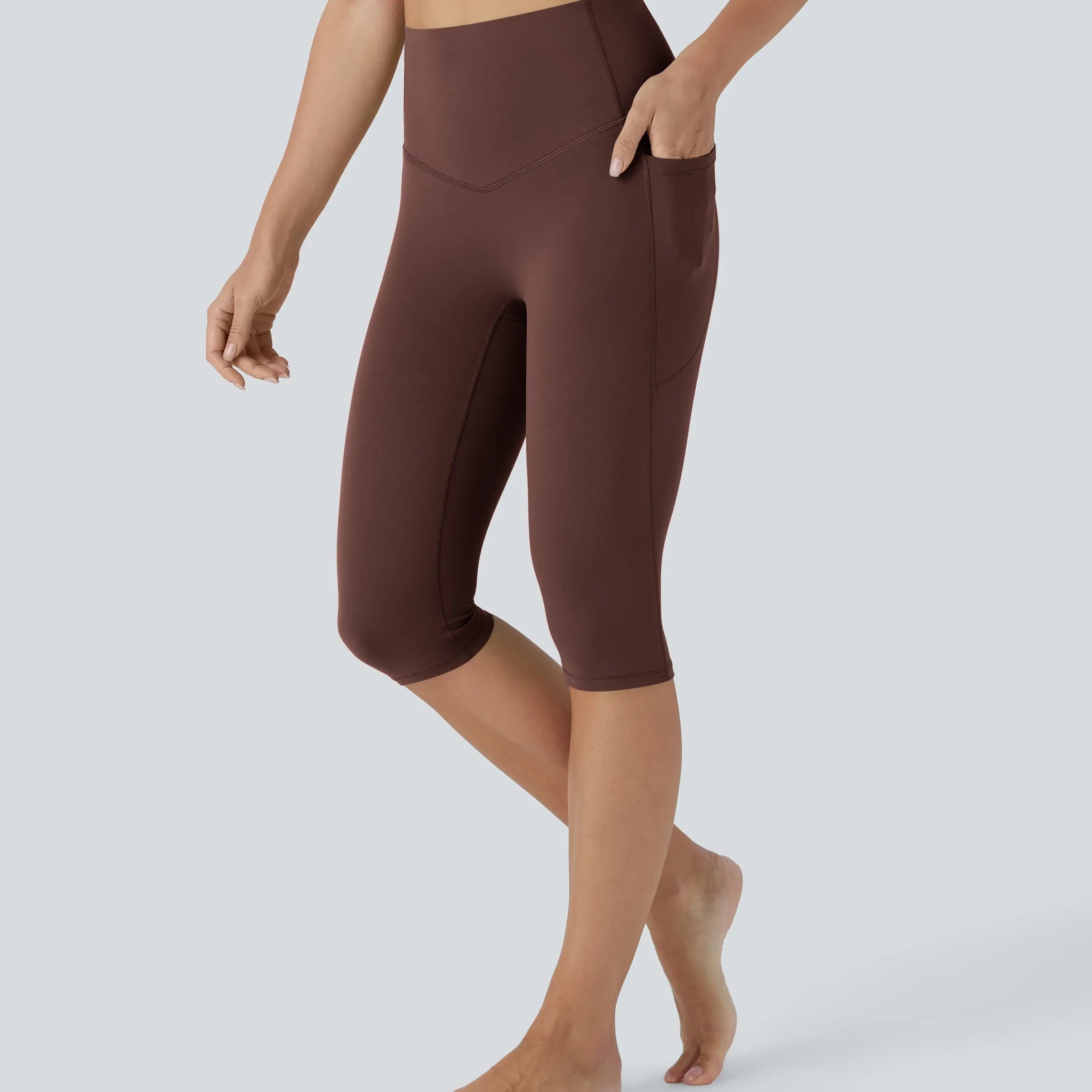 Women’s High Waisted Tummy Control Shaping Capri Leggings with Side Pockets