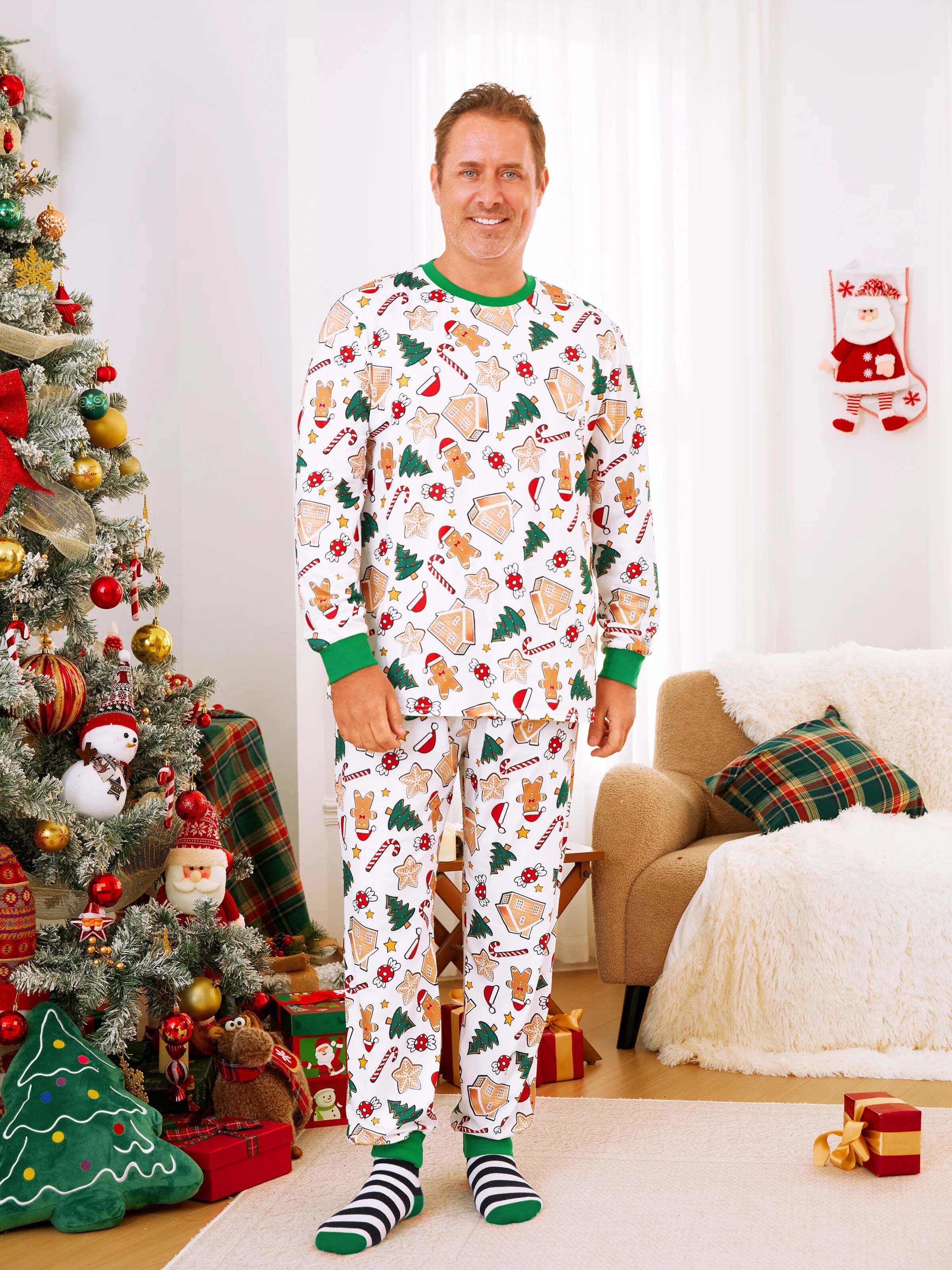 Gingerbread House Pajamas Matching Family Green Christmas PJs Sets with Christmas Socks Multi-color