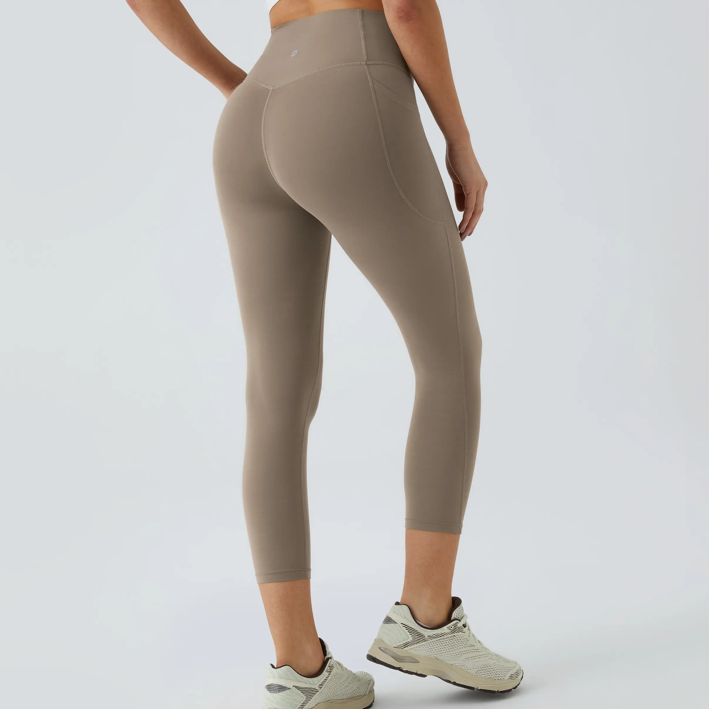 Women’s High Waisted Tummy Control Shaping Capri Leggings with Side Pockets