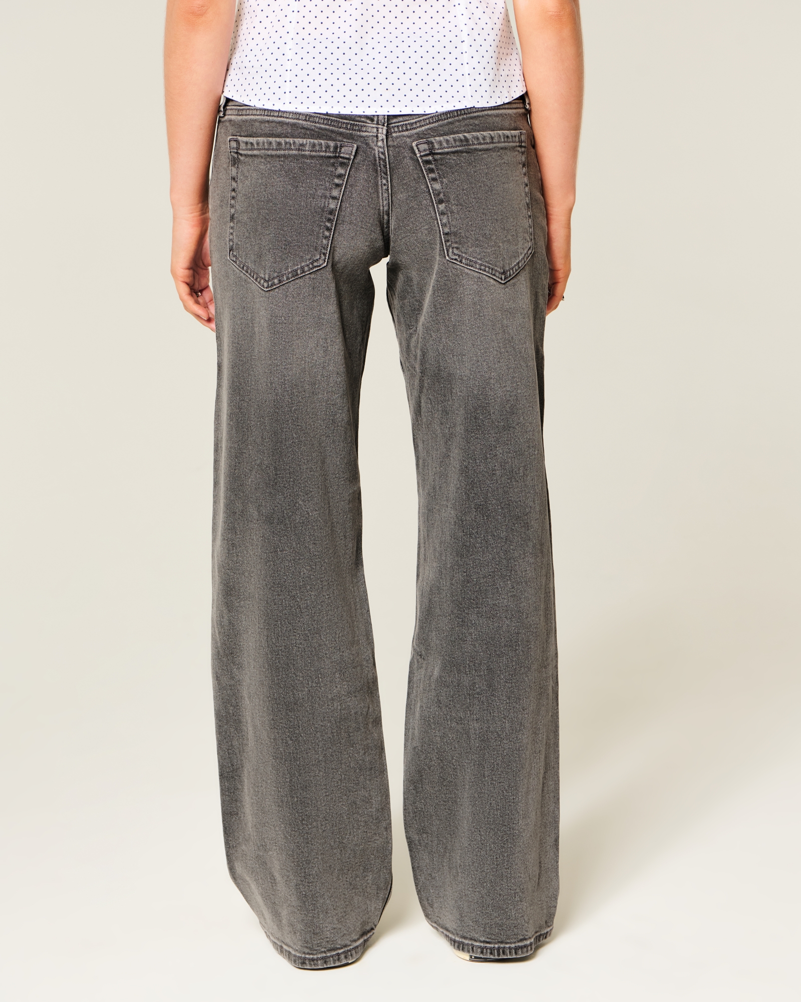 Low-Rise Dark Wash Baggy Jeans