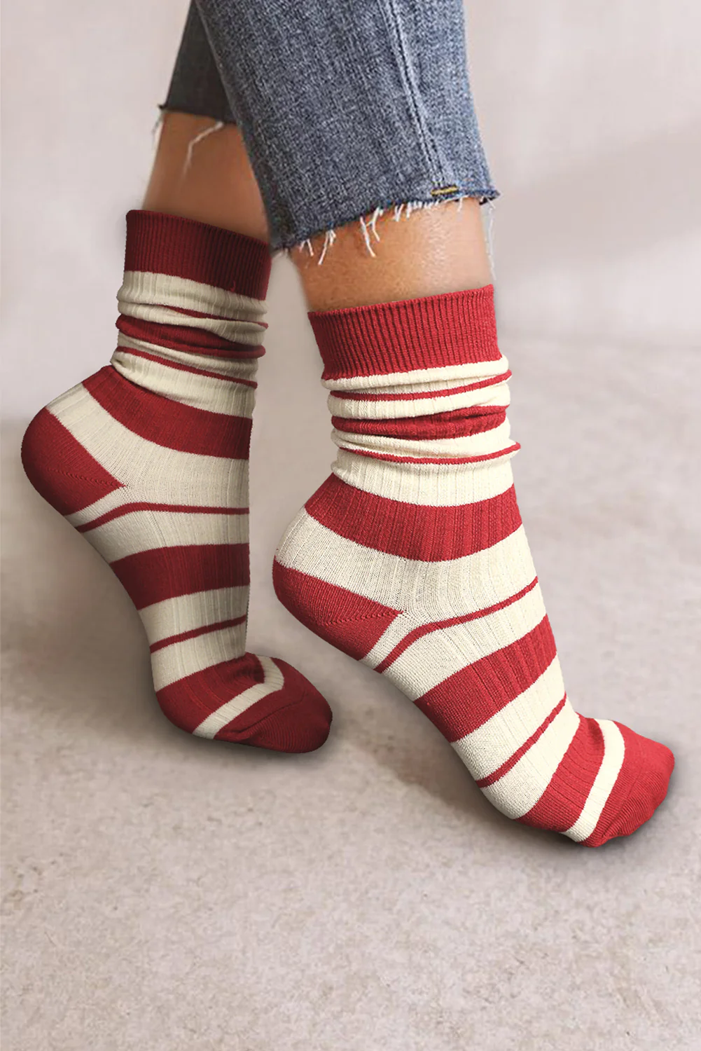 Fiery Red Christmas Color Block Ribbed Crew Socks