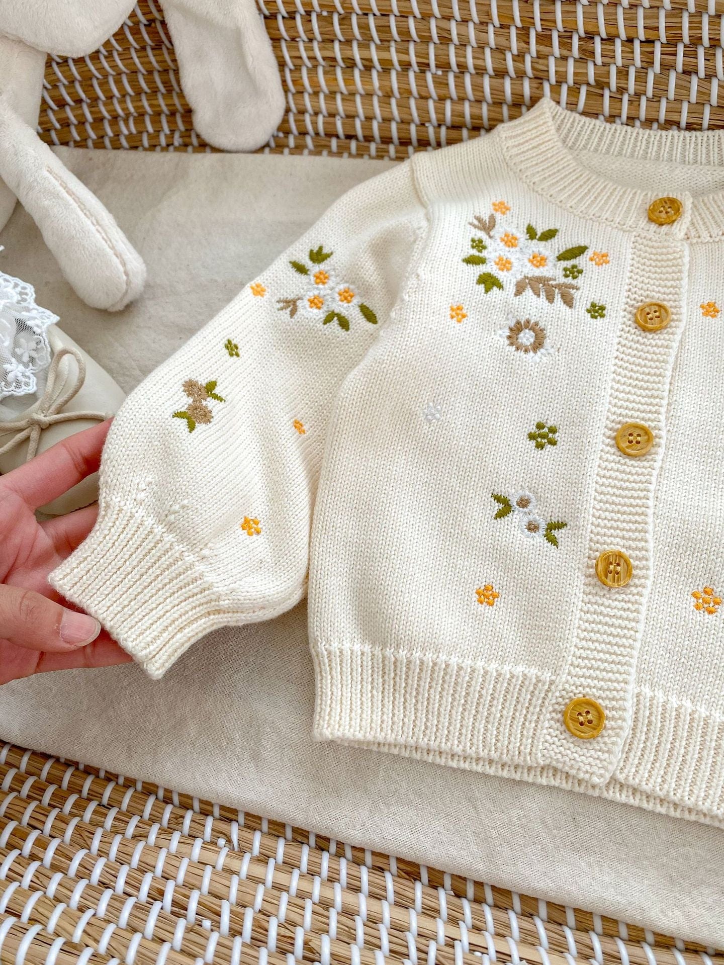 Embroidered Floral Beige Knit Cardigan