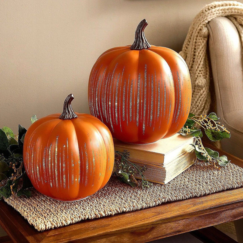 Twinkle Light Pumpkins