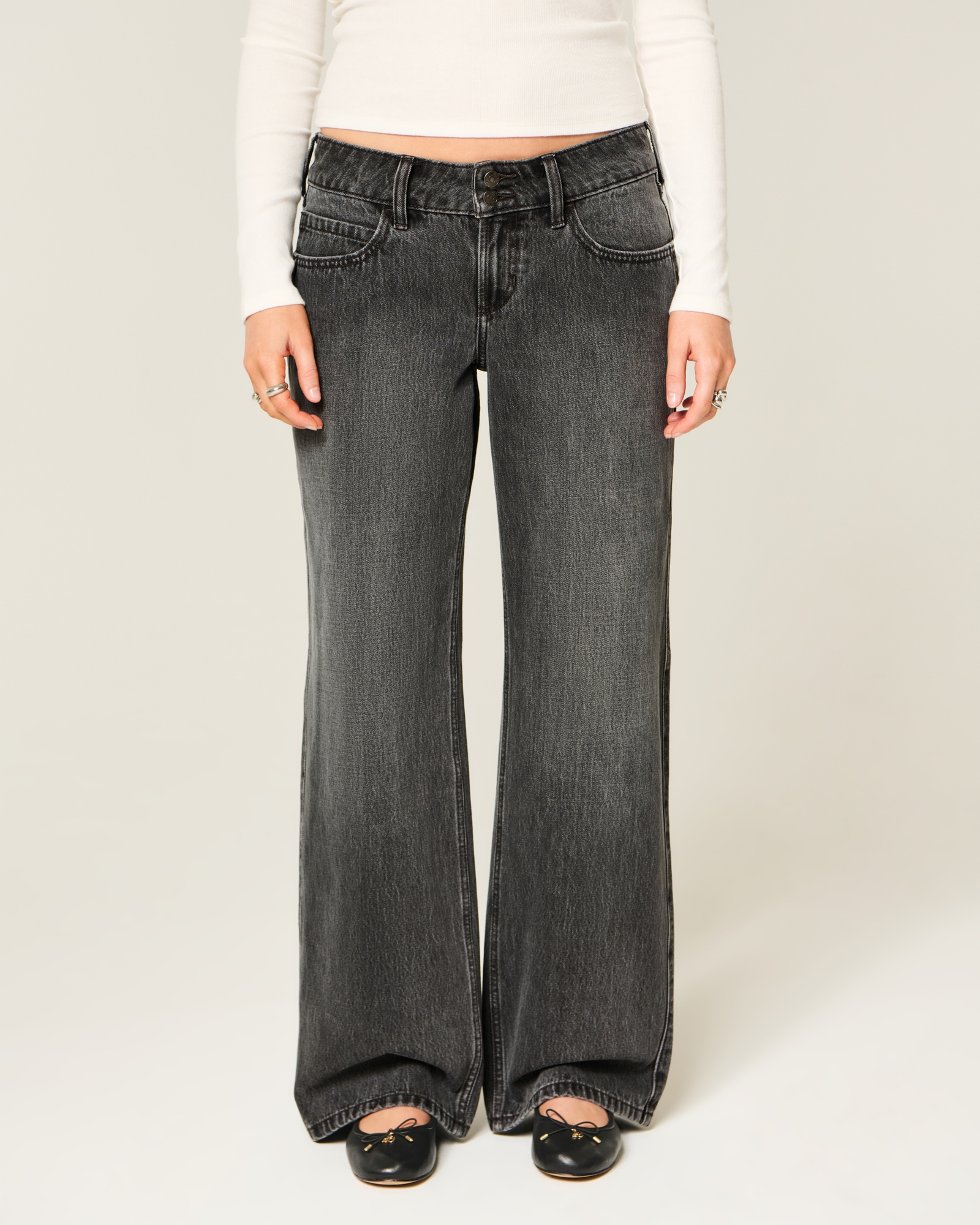 Low-Rise Y2K Light Wash Baggy Jeans