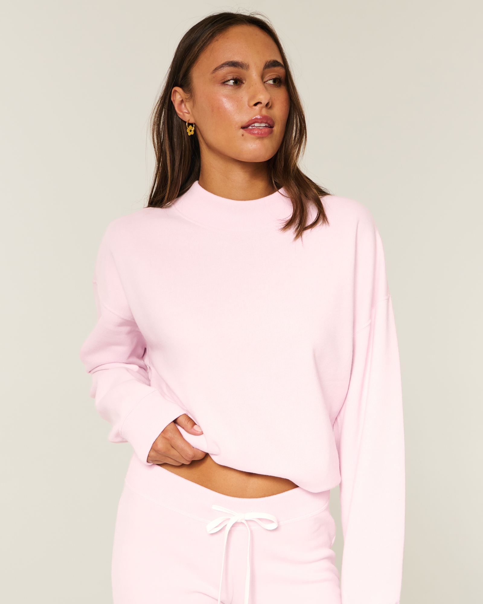 Oversized Mock-Neck Sweatshirt