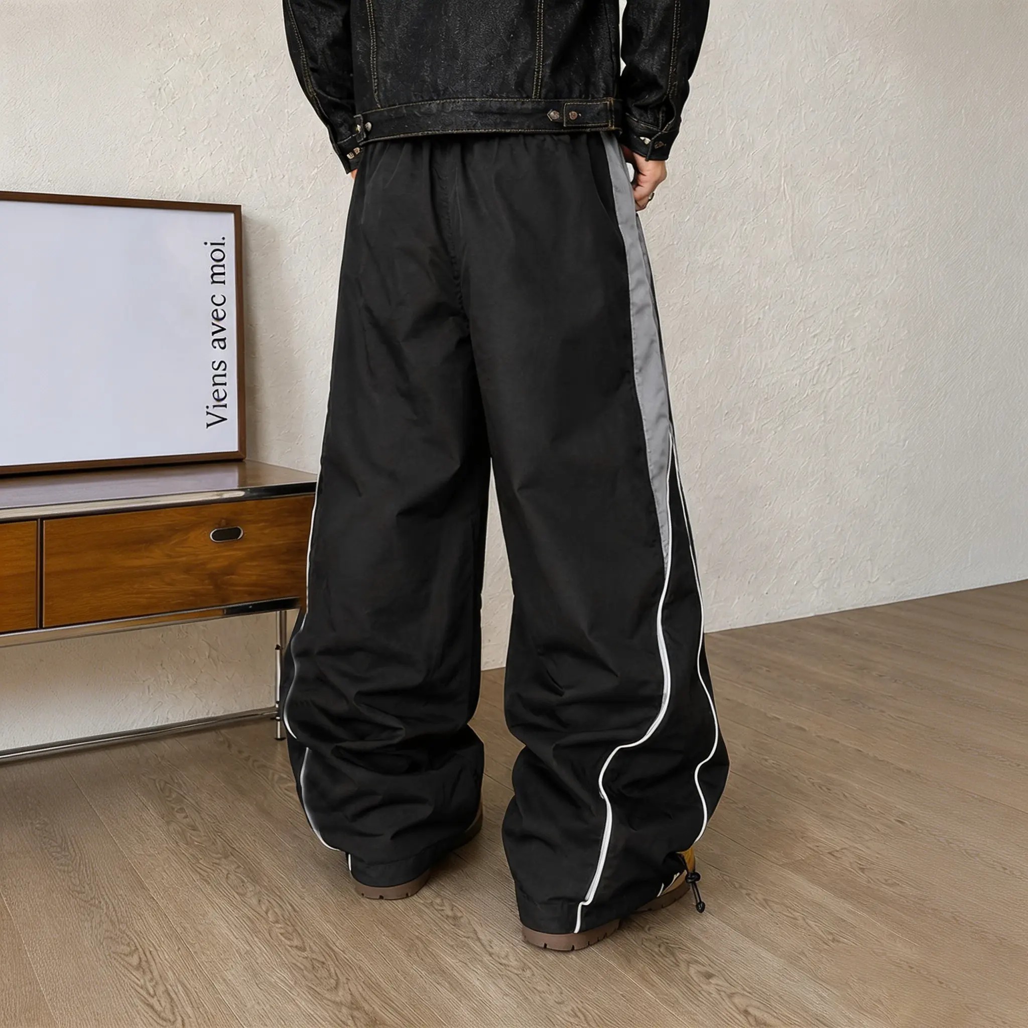 Men's Color-Block Side Stripe Wide Leg Pants – American Retro Loose Drape Sweatpants with LA Embroidery