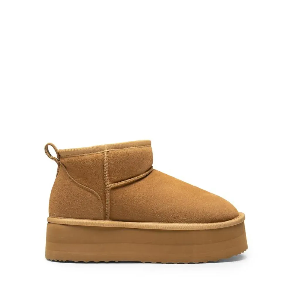 Women's snow boots