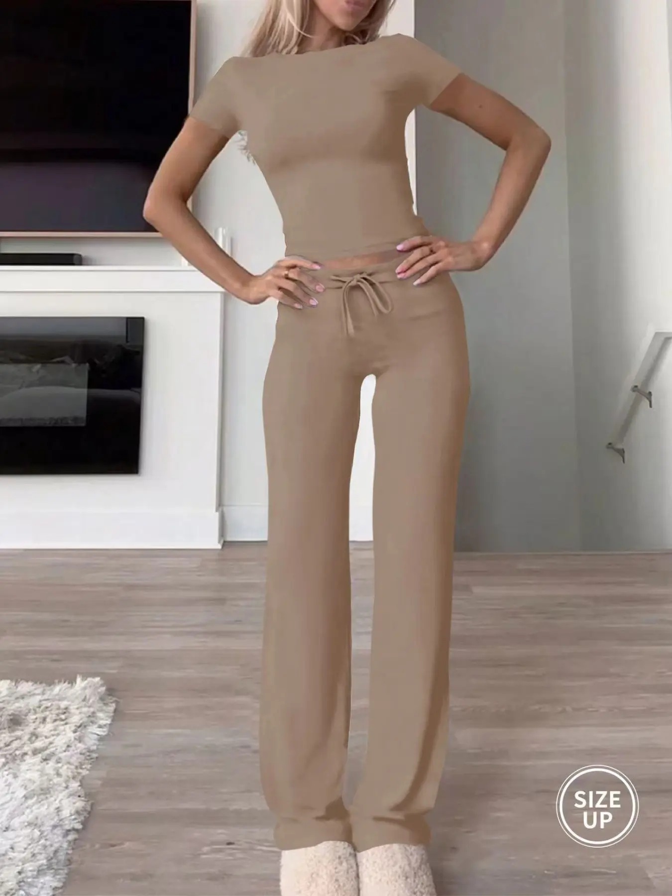 Women's Casual Crop Tee & Lounge Pants Set