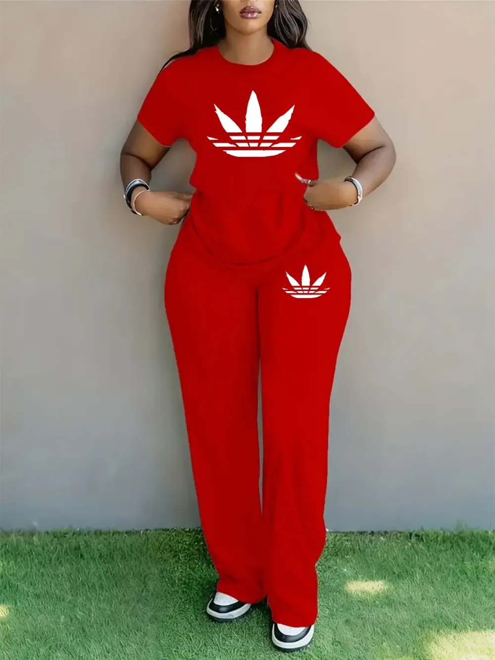 Plus-size women's spring/summer fashion printed round neck short-sleeved T-shirt and wide-leg pants two-piece set