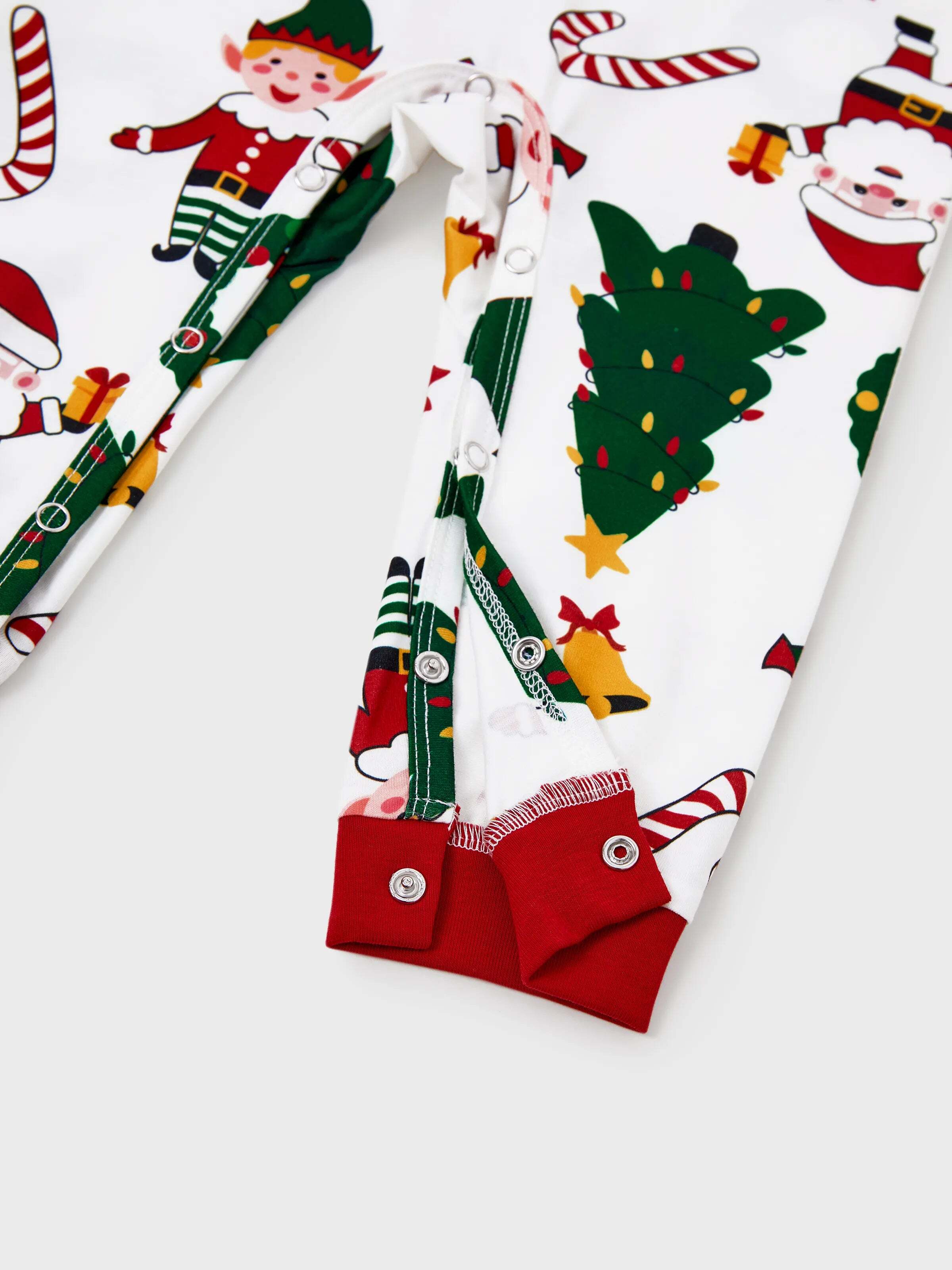 Christmas Matching Family Pajamas Set Santa Claus and Christmas Tree Print Long-sleeve PJS with Christmas Socks White