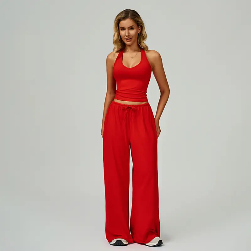 Women's two-piece athleisure set