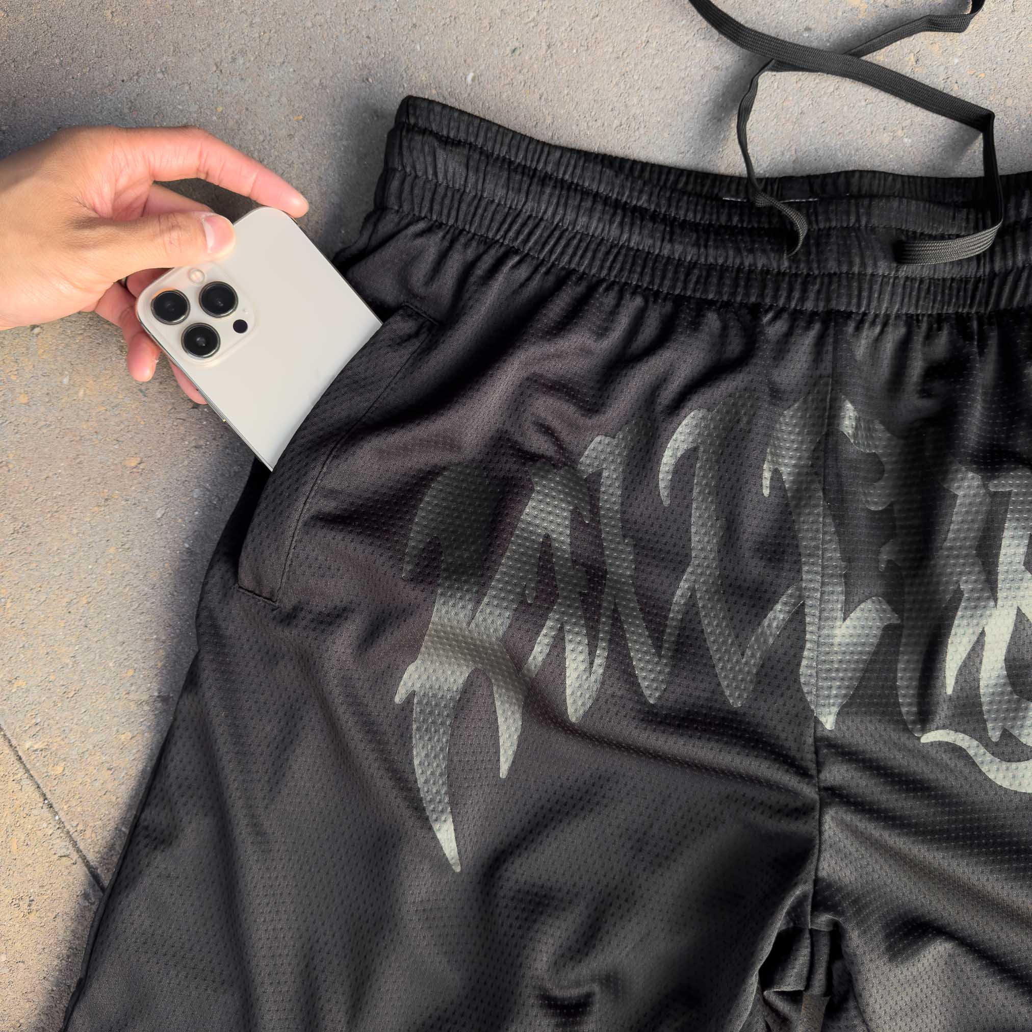 RELAXED CUT SHORTS CLASSIC - BLACKOUT