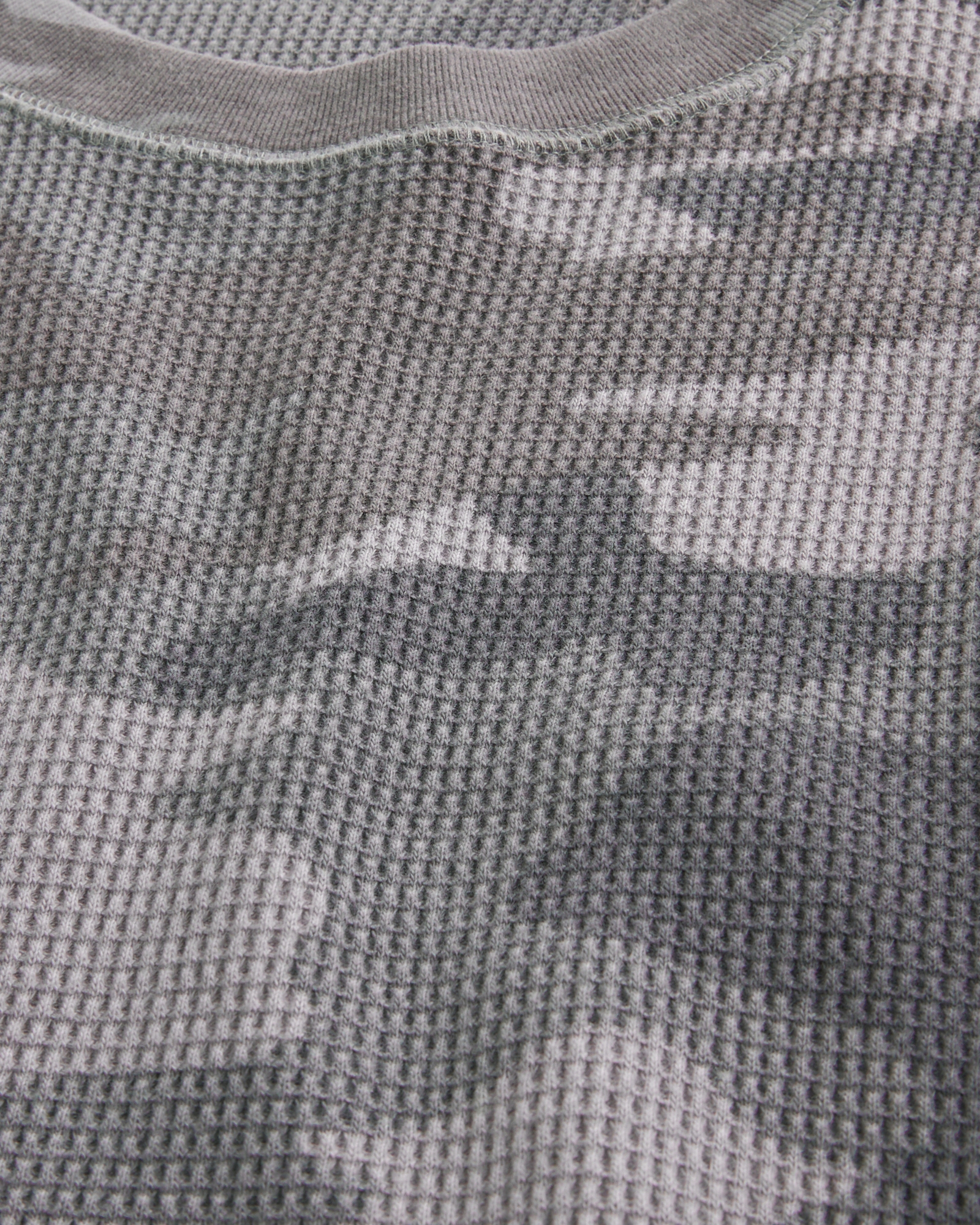 Relaxed Thermal Long-Sleeve Camo Crew Shirt