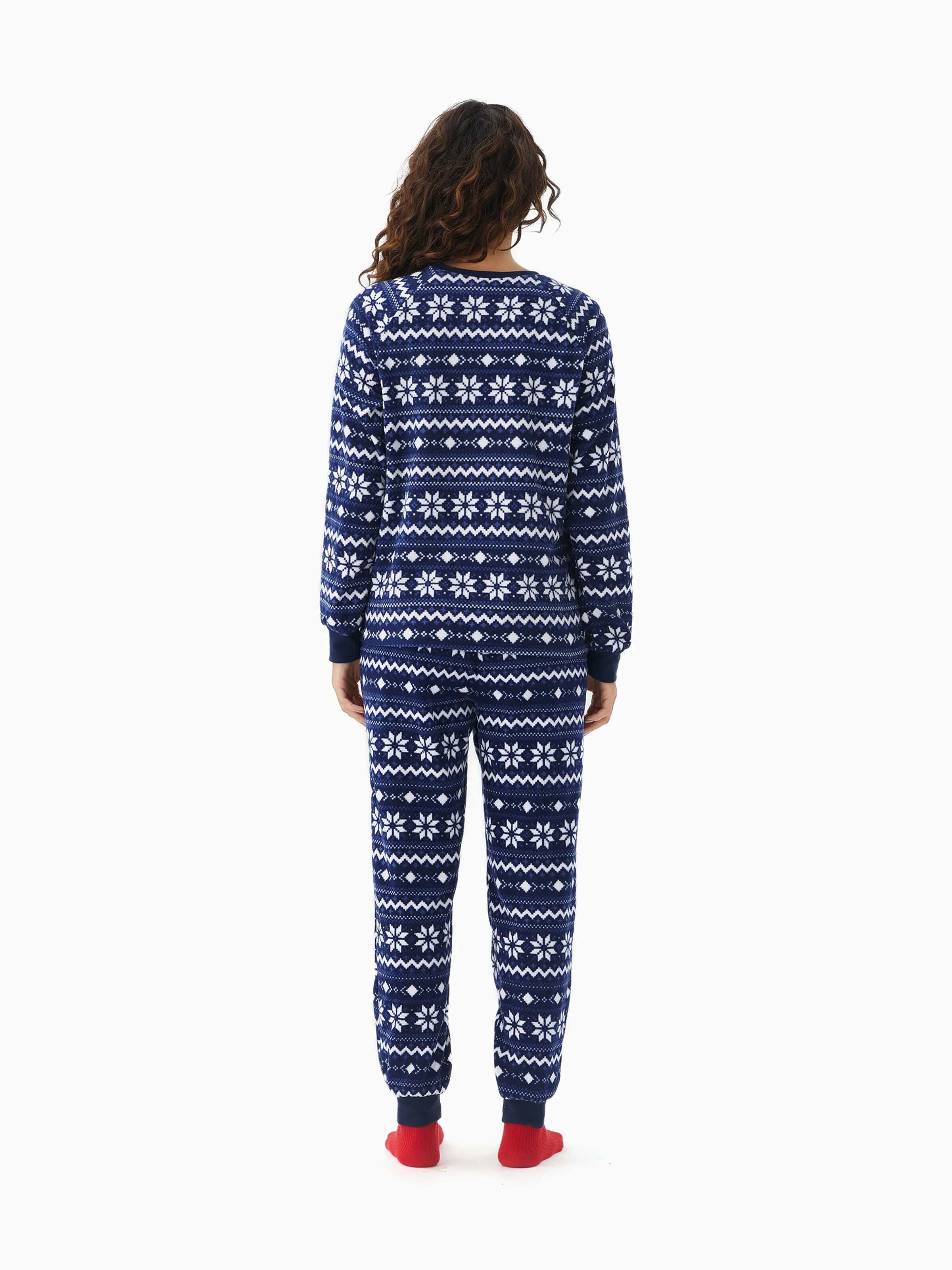 Frosty The Snowman Christmas Fleece with Snowflake Print Pajamas Sets with Christmas Socks
