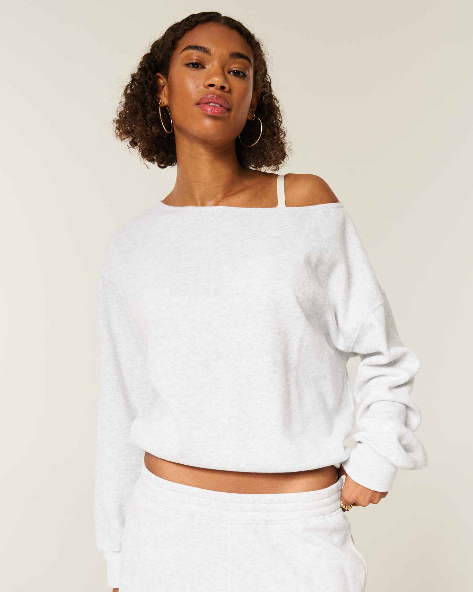 Oversized Off-the-Shoulder Floral Bow Pattern Sweatshirt
