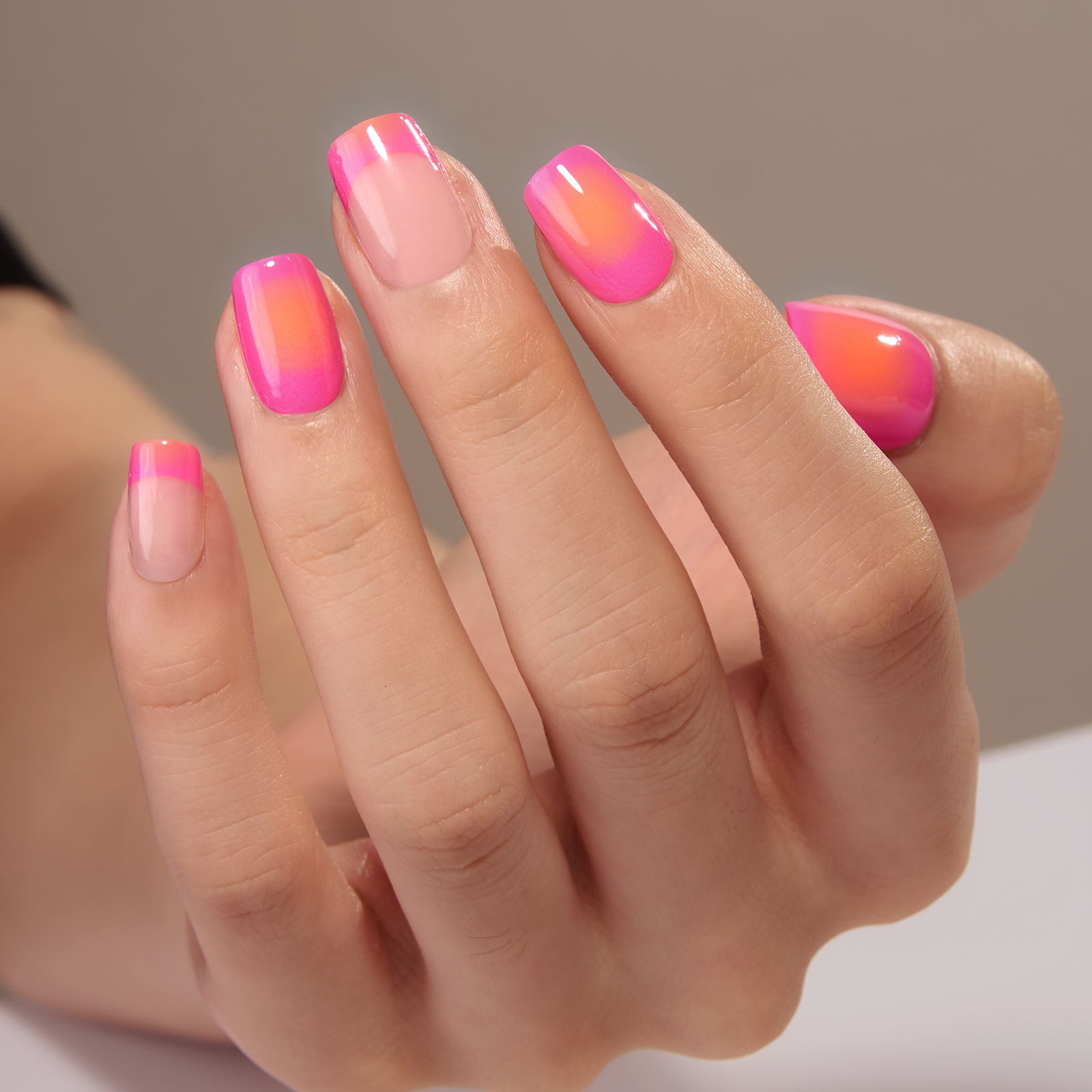 Neon Sunset – S Squoval