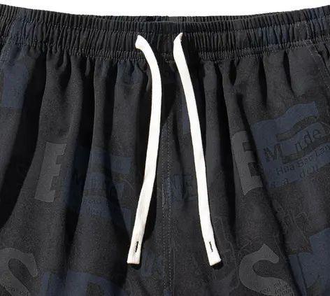 Men’s summer shorts with letter print, drawstring, and multiple pockets