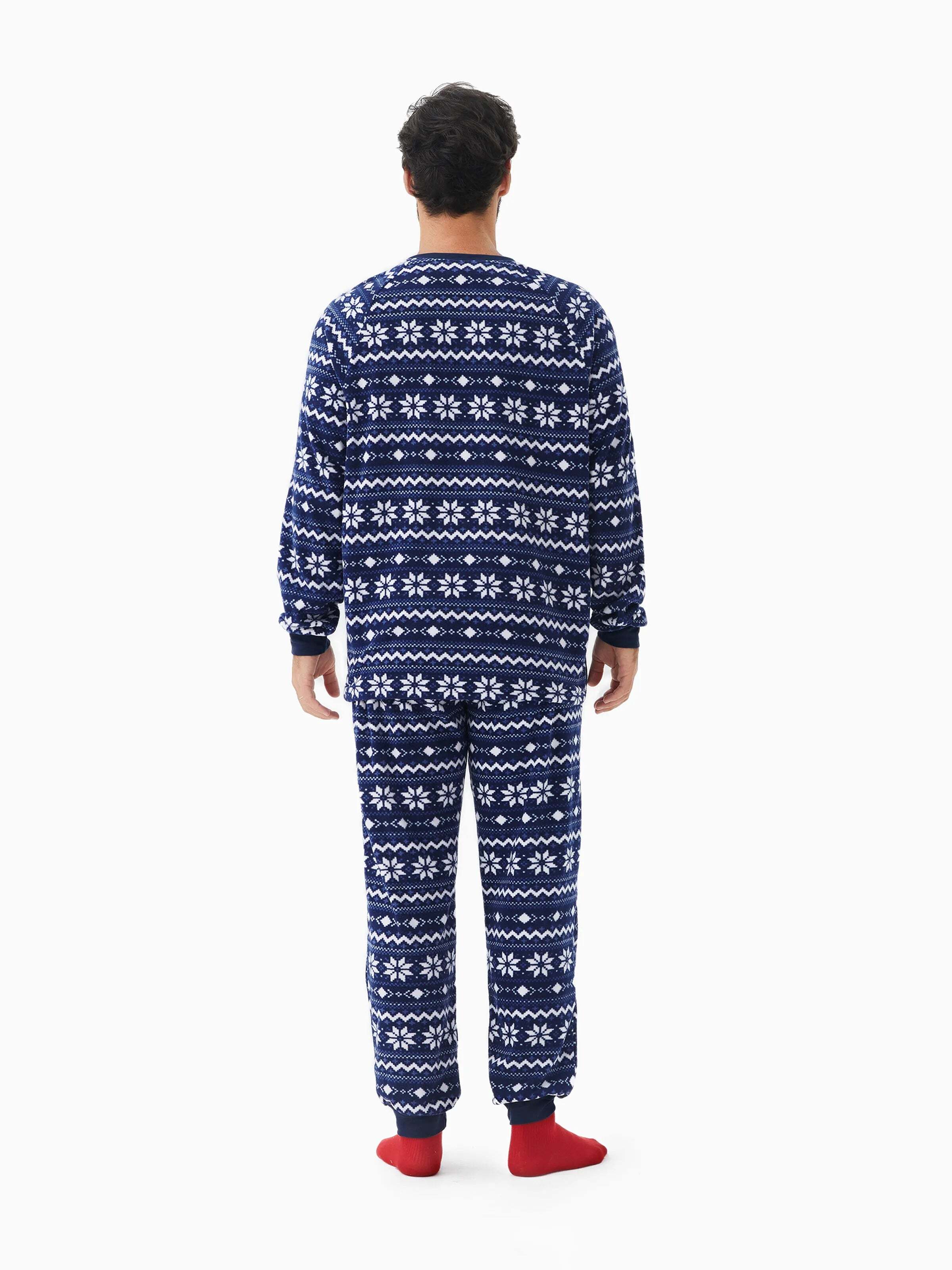 Frosty The Snowman Christmas Fleece with Snowflake Print Pajamas Sets with Christmas Socks