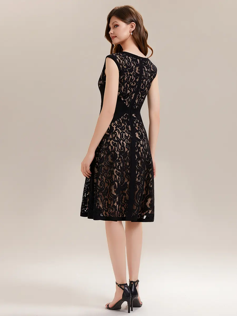 🌸 Elegant Floral Lace V-Neck Evening Gown