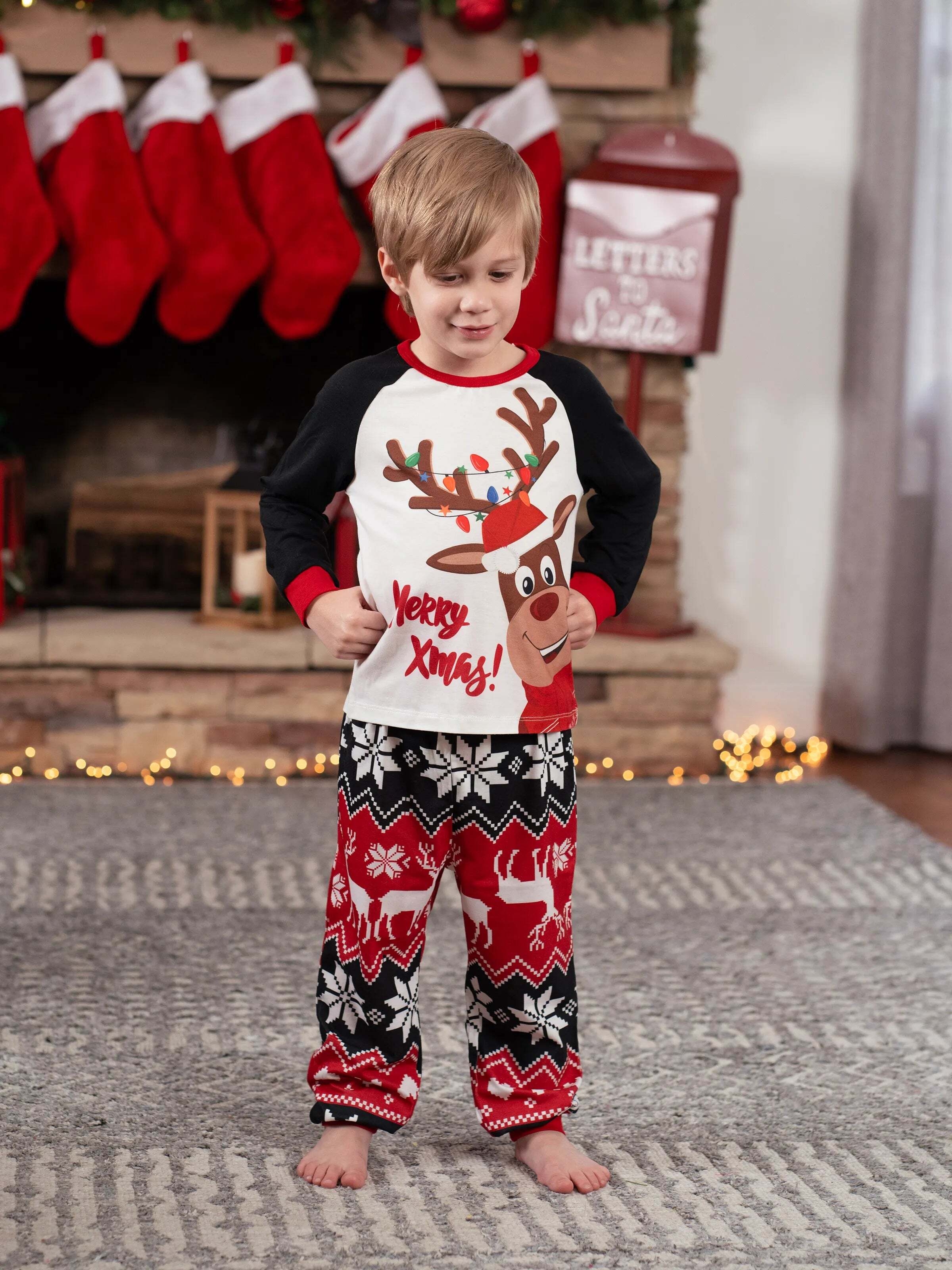 Christmas Reindeer Print Family Matching Pajamas Sets with Christmas Socks Black