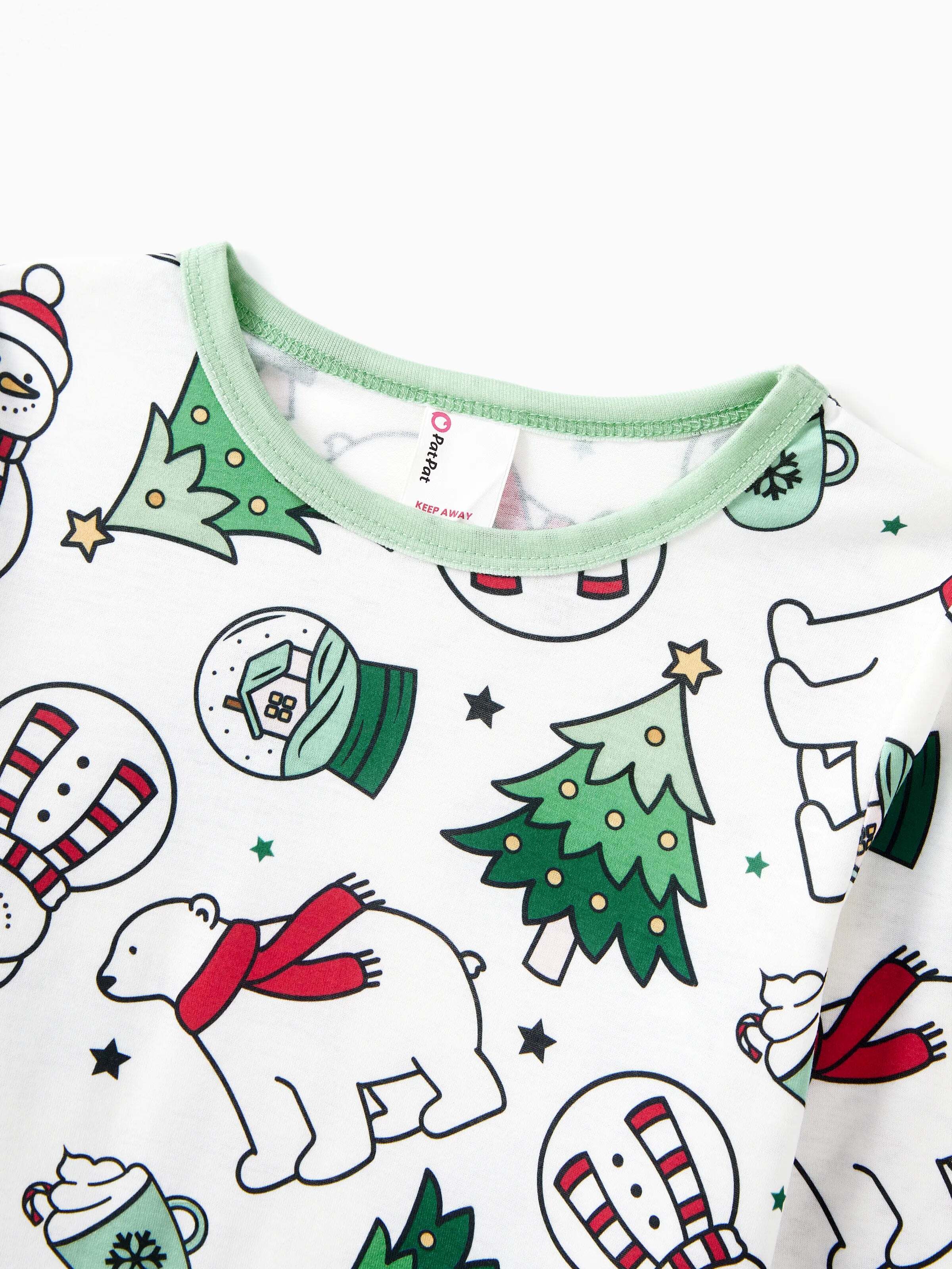 Christmas Family Matching Long Sleeves Very Merry Green Tops Allover Pattern Pants Pajamas Sets with Christmas Socks MediumSpringGreen