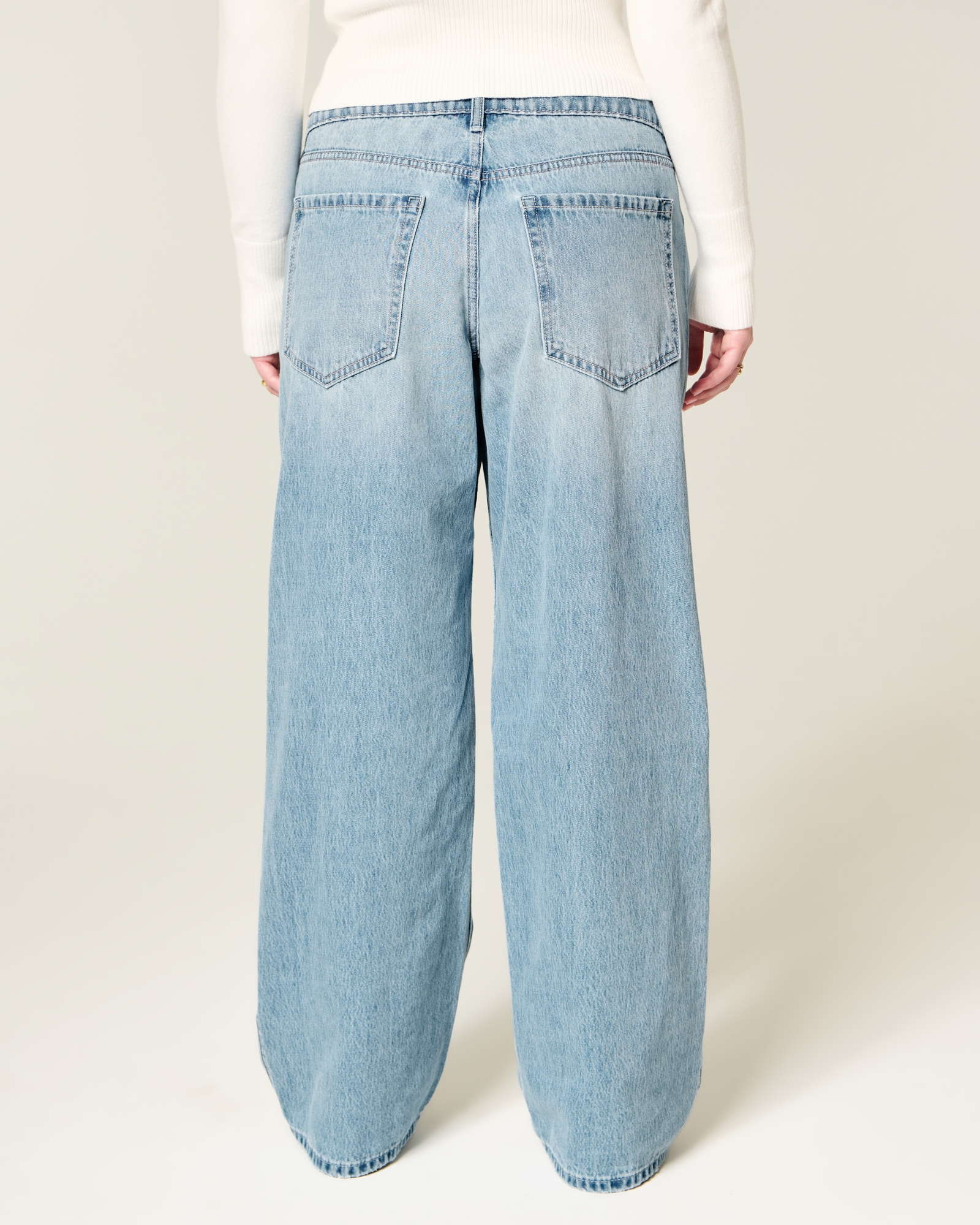 Low-Rise Dark Wash Baggy Jeans