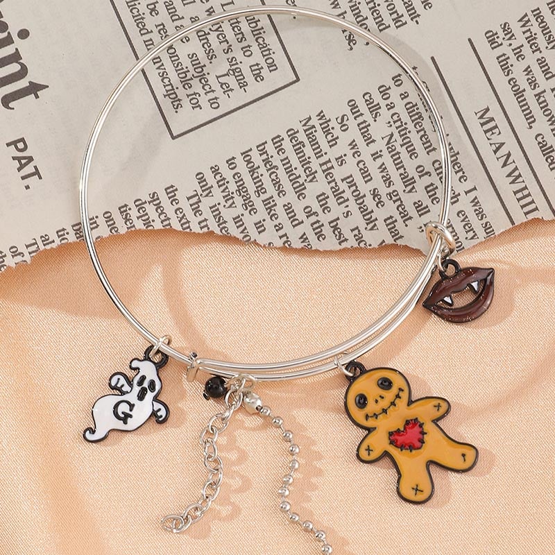 Fashionable And Creative Skull Pendant Retractable Adjustable Bracelet