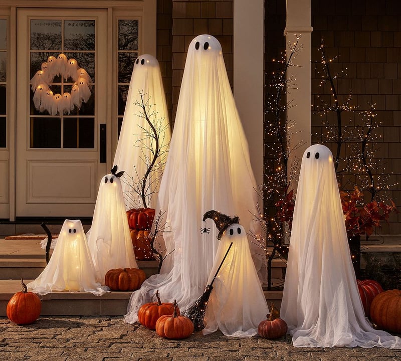 2026 Flaming Ghost Wreath