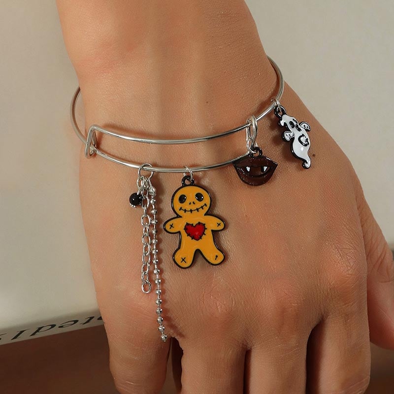 Fashionable And Creative Skull Pendant Retractable Adjustable Bracelet