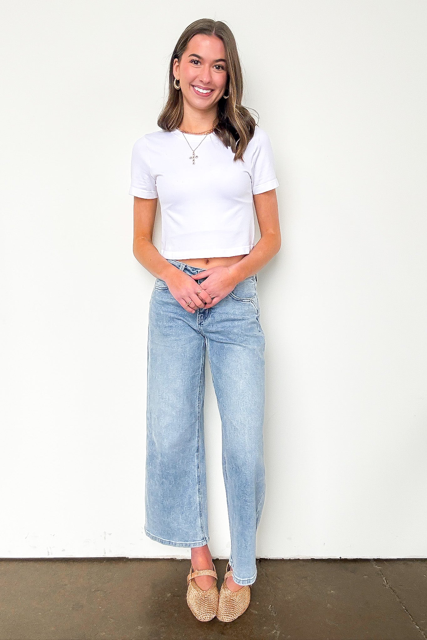 Mid Rise Wide Leg Crop Pants