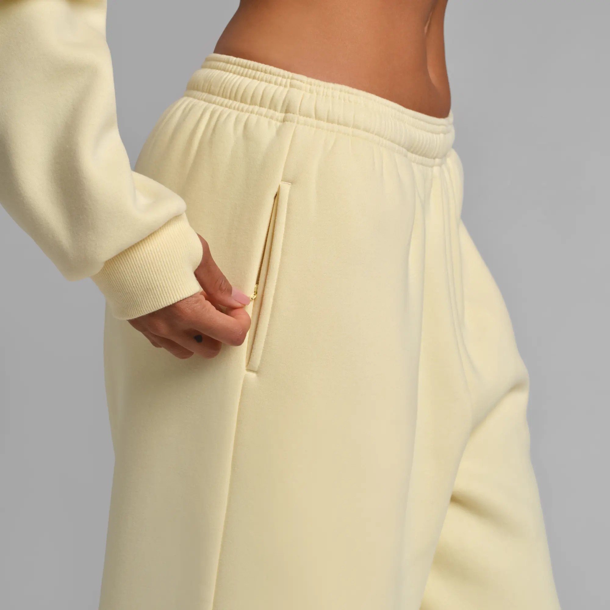 Unisex Relaxed Wide Leg Sweatpants – Ultra-Soft Heavyweight Fleece with Pockets
