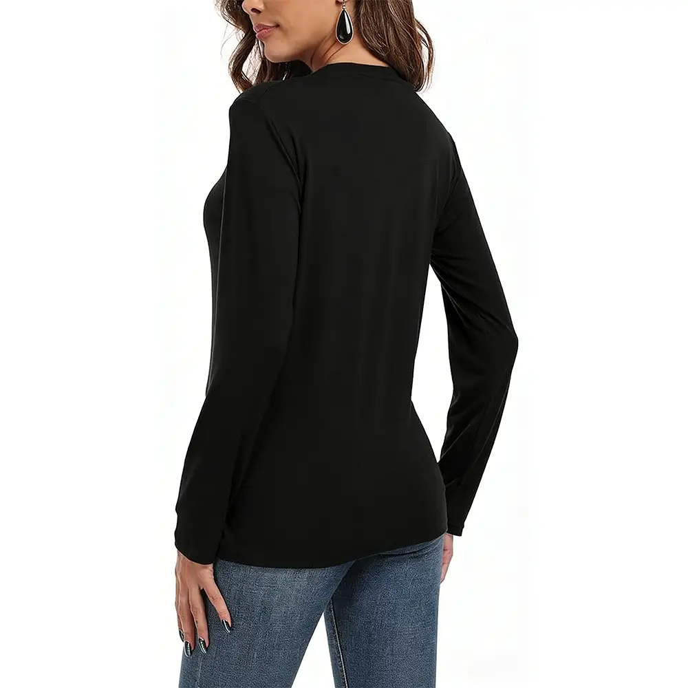 Women's loose-fit long-sleeve crew-neck top