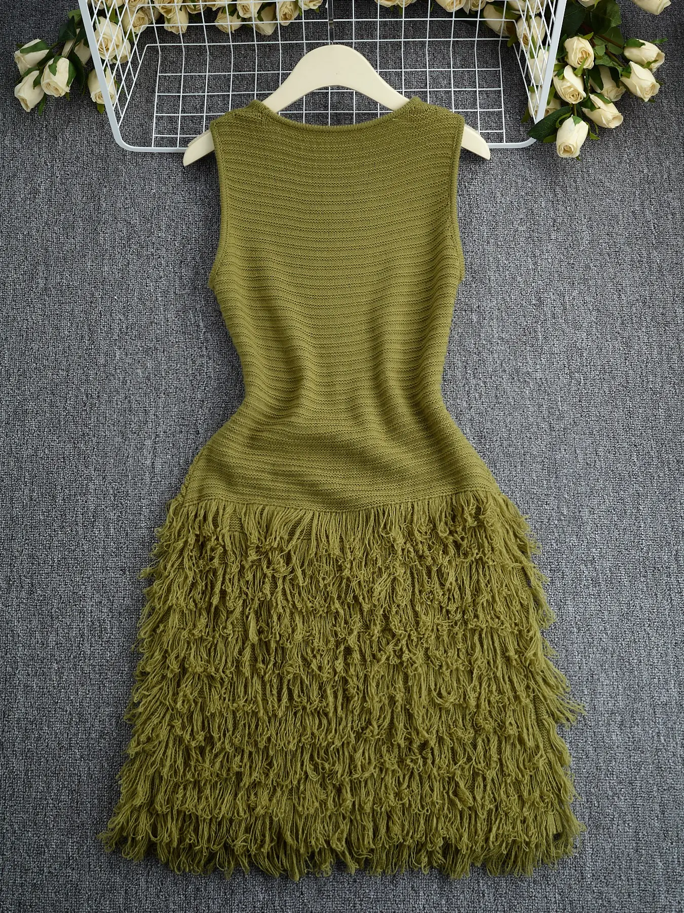 Elegant Knitted Bodycon Dress, Summer Vacation Fringe Skirt, Slim Fit Sleeveless Knit Vest Dress, Solid Round Neck Sweater Dress, Spring & Summer Women's Clothing