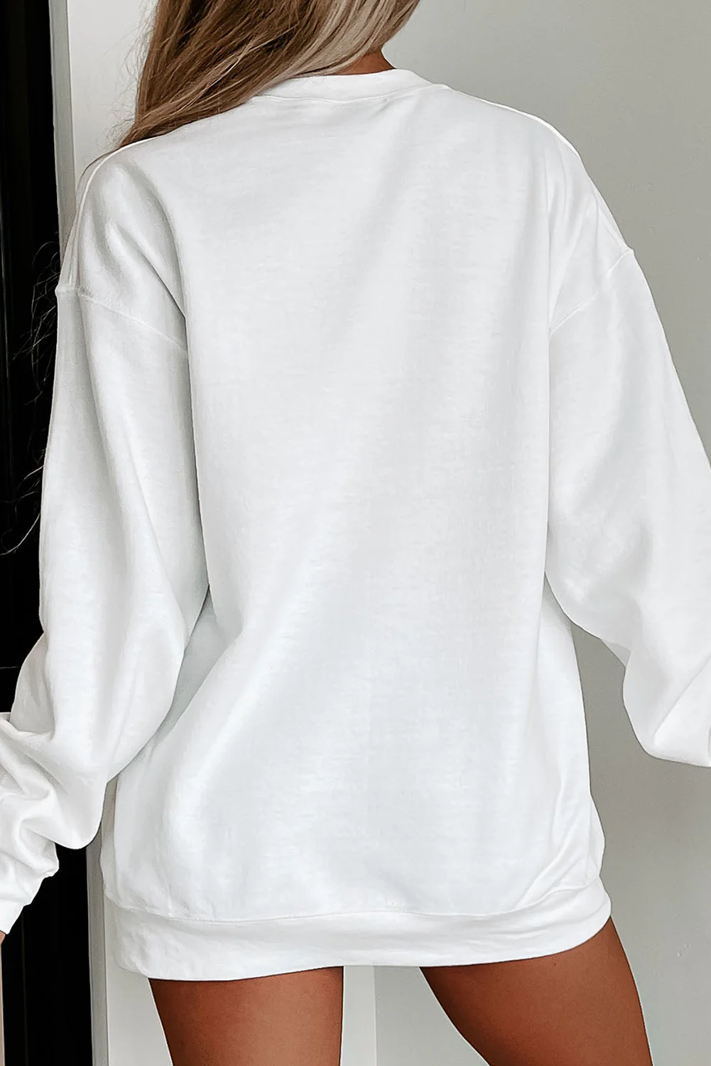Chenille Bowknot Graphic Drop Shoulder Baggy Sweatshirt