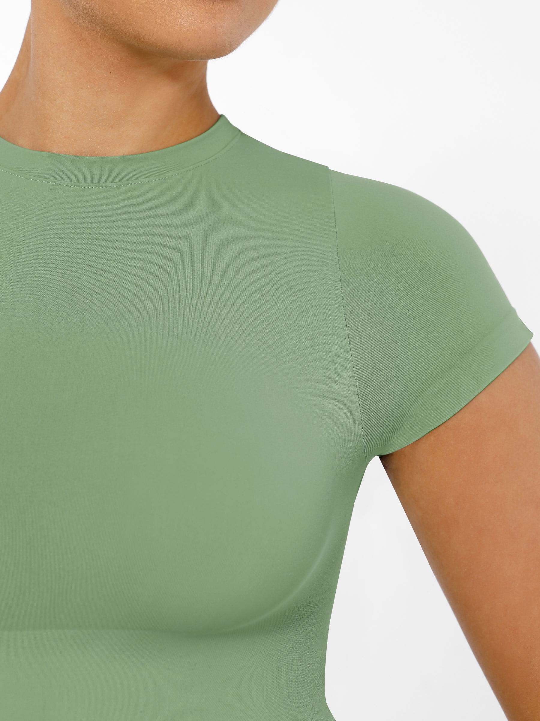 Feelingirl Seamless Ultra-Soft Crew Neck Bodysuit