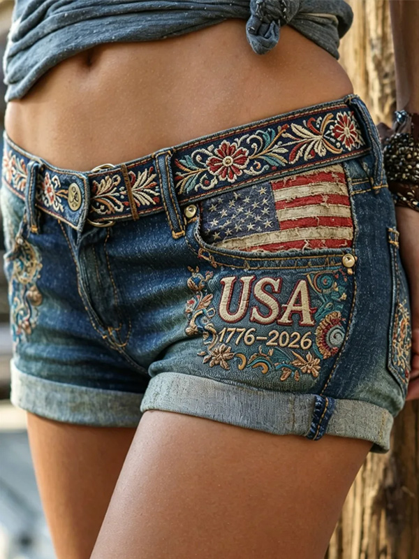 Women's American Flag USA 1776-2026 Floral Art Print Casual Shorts