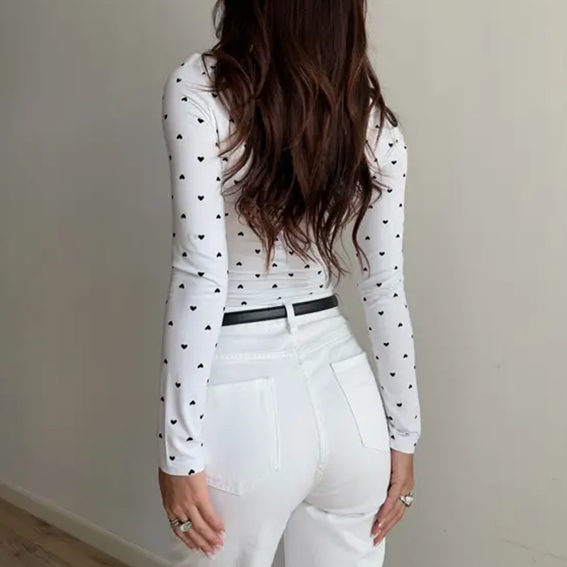 Women's color-block heart-patterned crewneck sweater