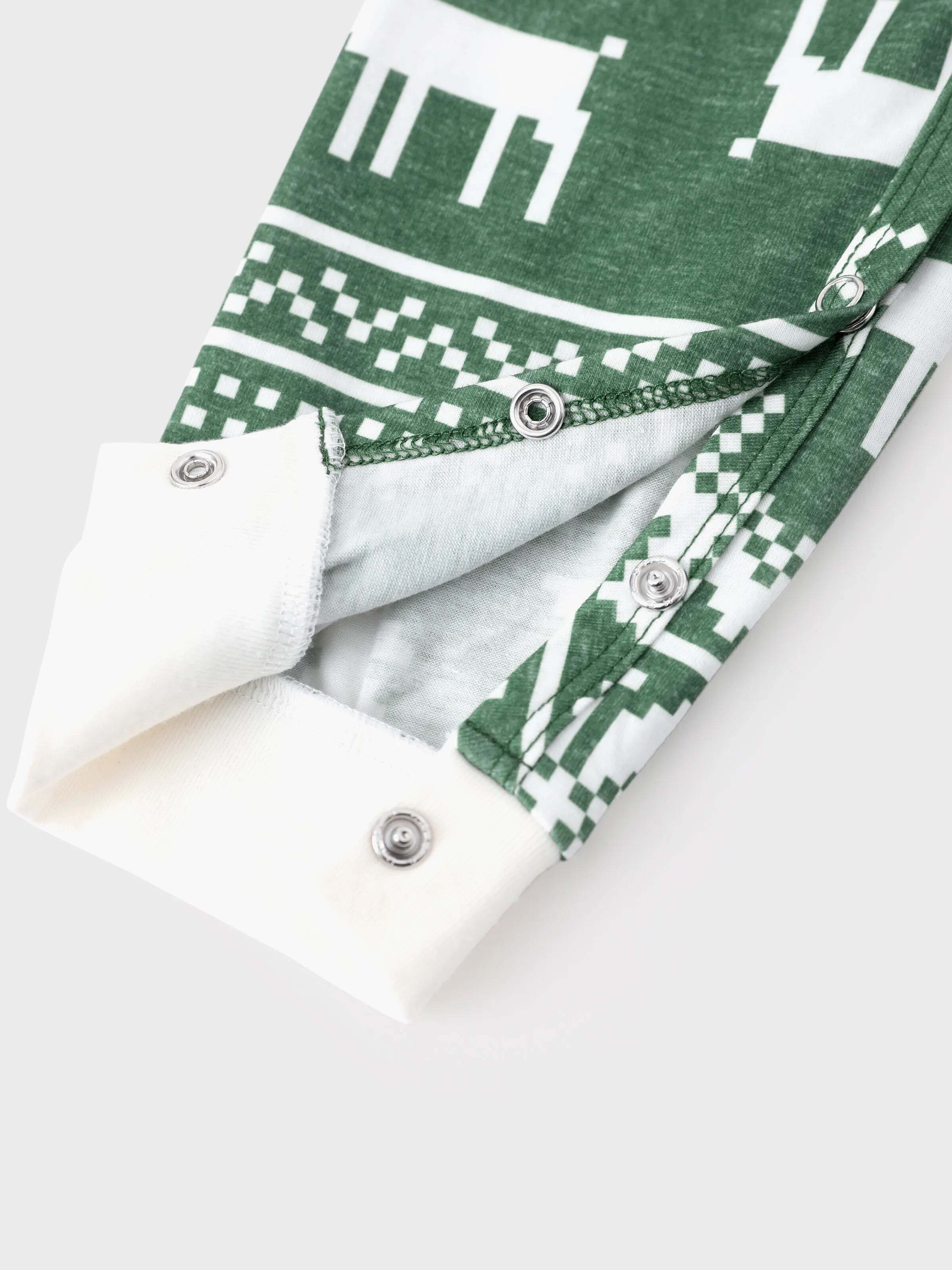 Christmas Matching Family Pajamas Set Reindeer and Snowflake Green Print PJS with Christmas Socks Dark Green