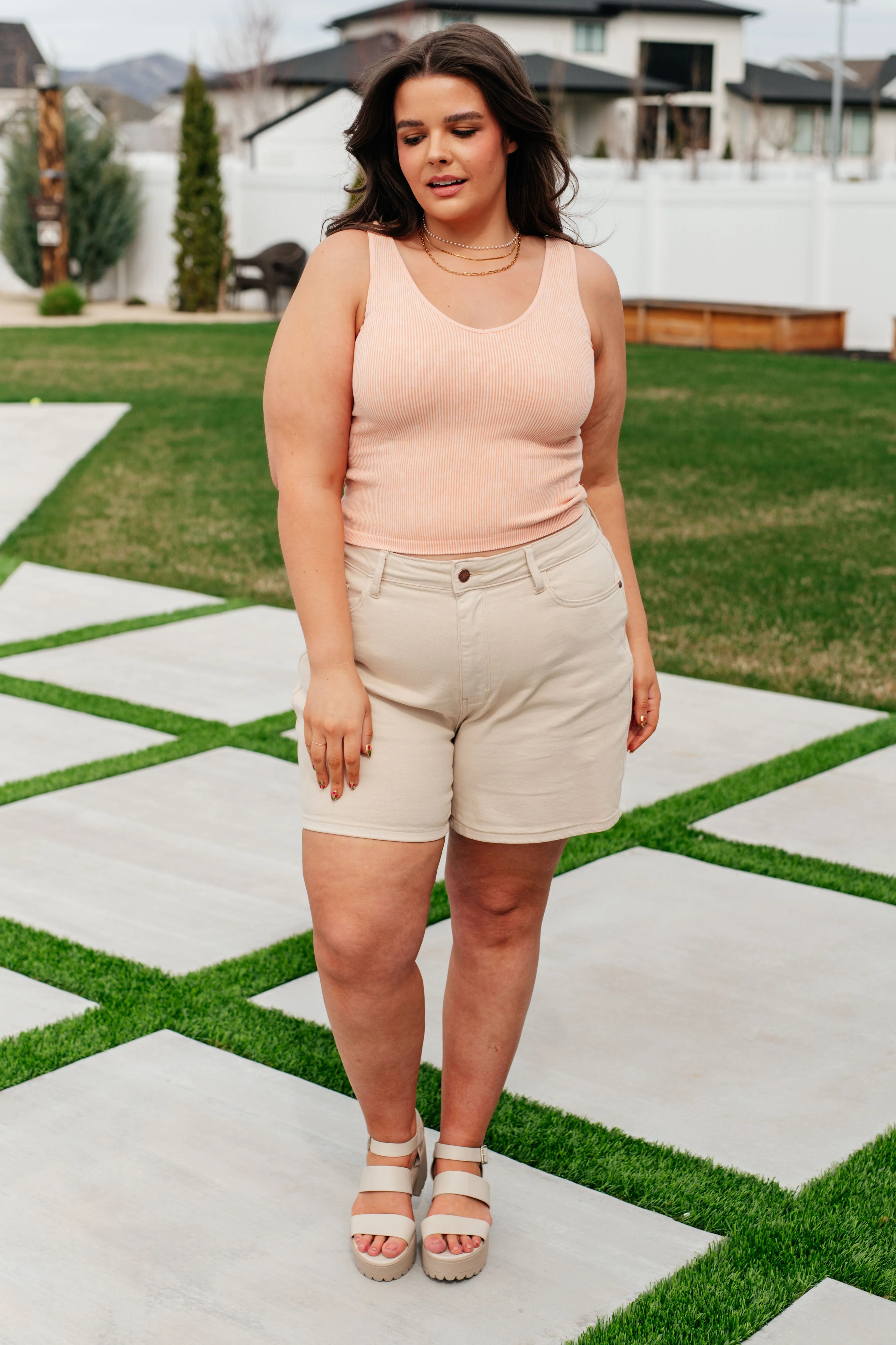 Ribbed Seamless Reversible Tank in Peach
