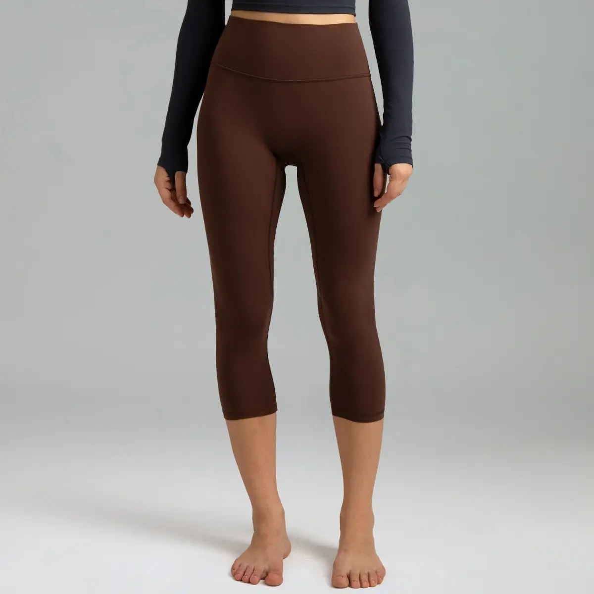 Colorfulkoala Women’s Dreamlux No Front Seam Yoga Capri